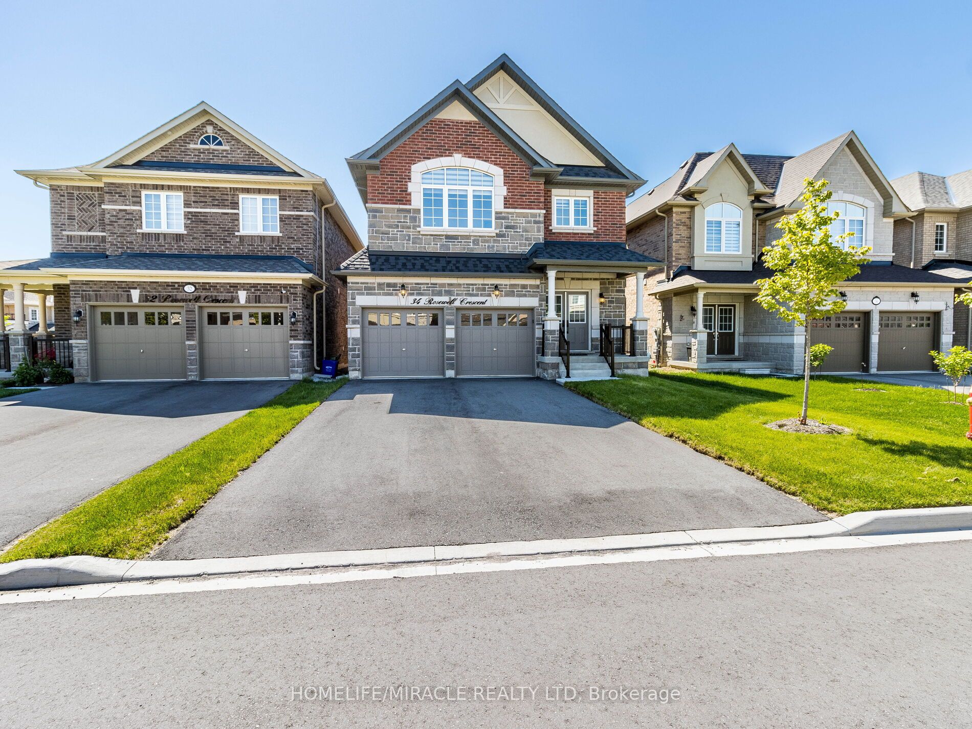 34 Rosewell Crescent