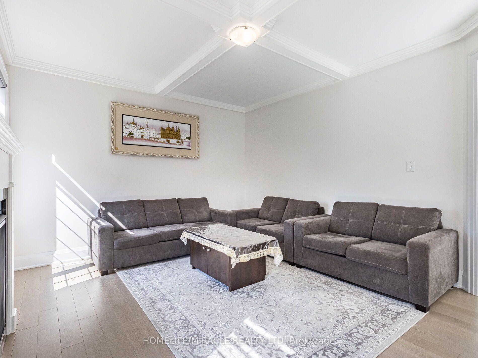 34 Rosewell Crescent