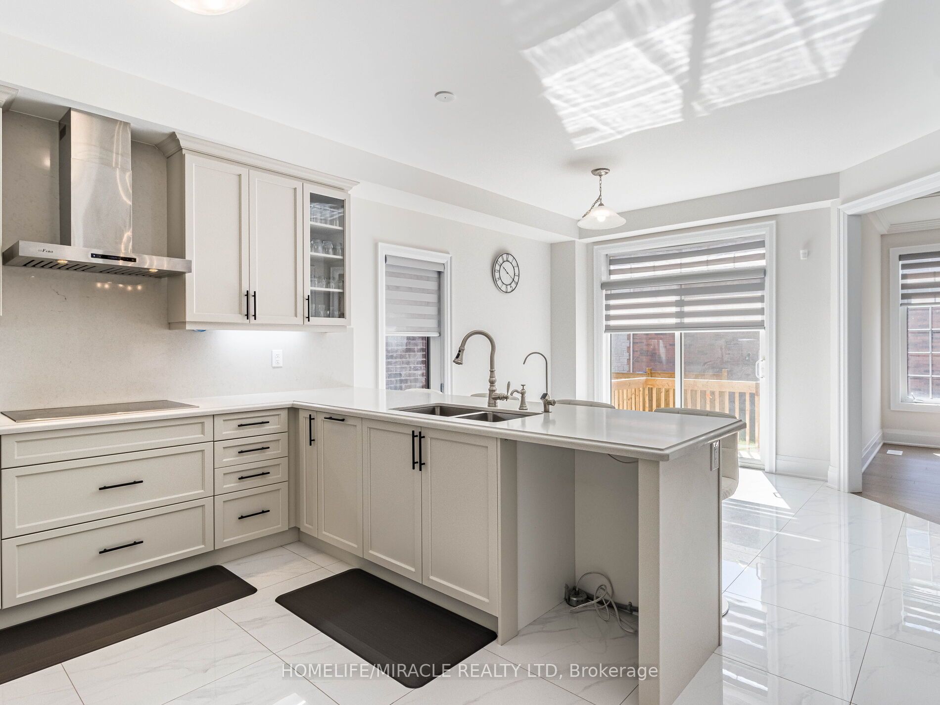 34 Rosewell Crescent