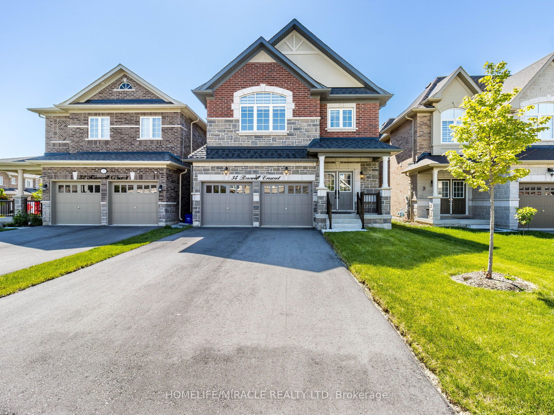 34 Rosewell Crescent