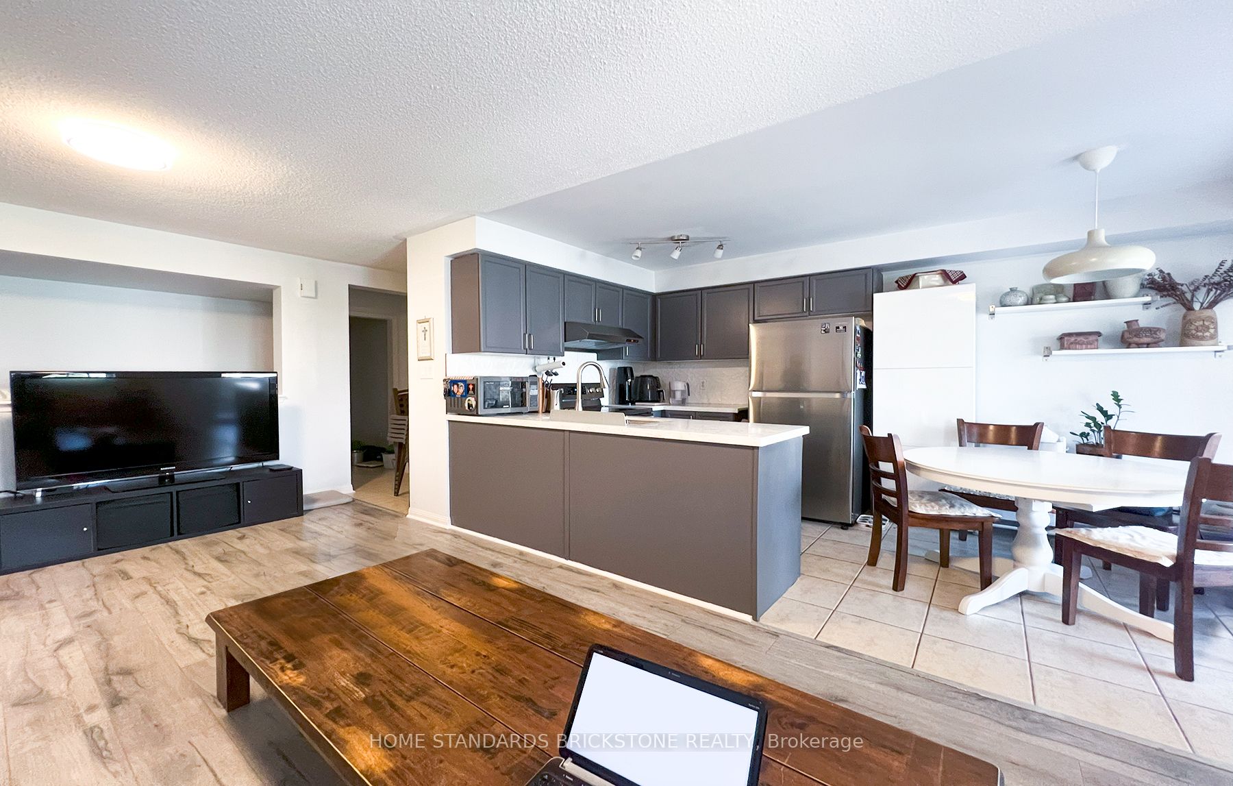 642 Shoreline Drive #1