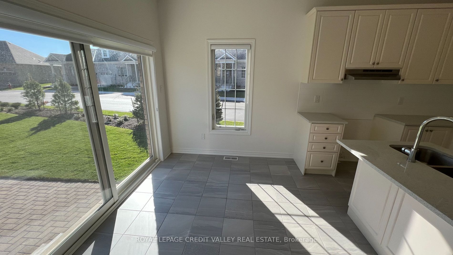 10 Abelia Street, #6