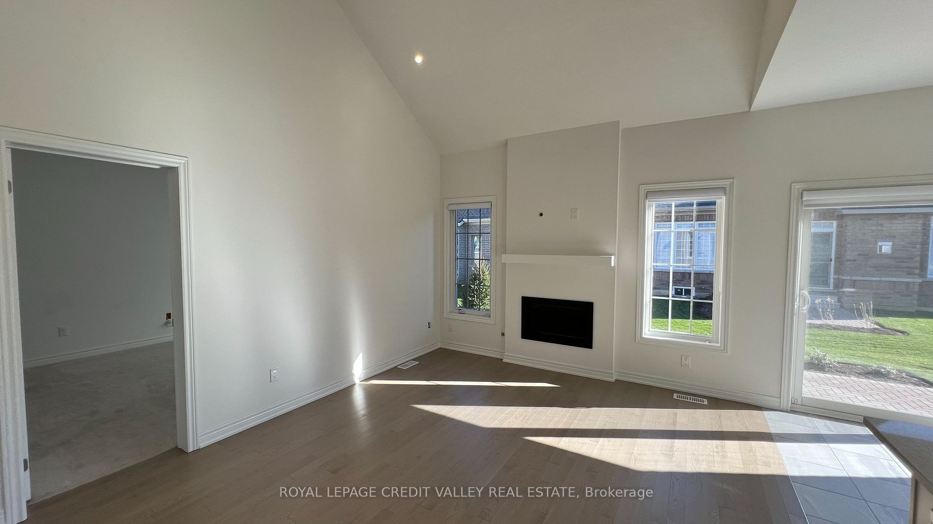 10 Abelia Street, #6
