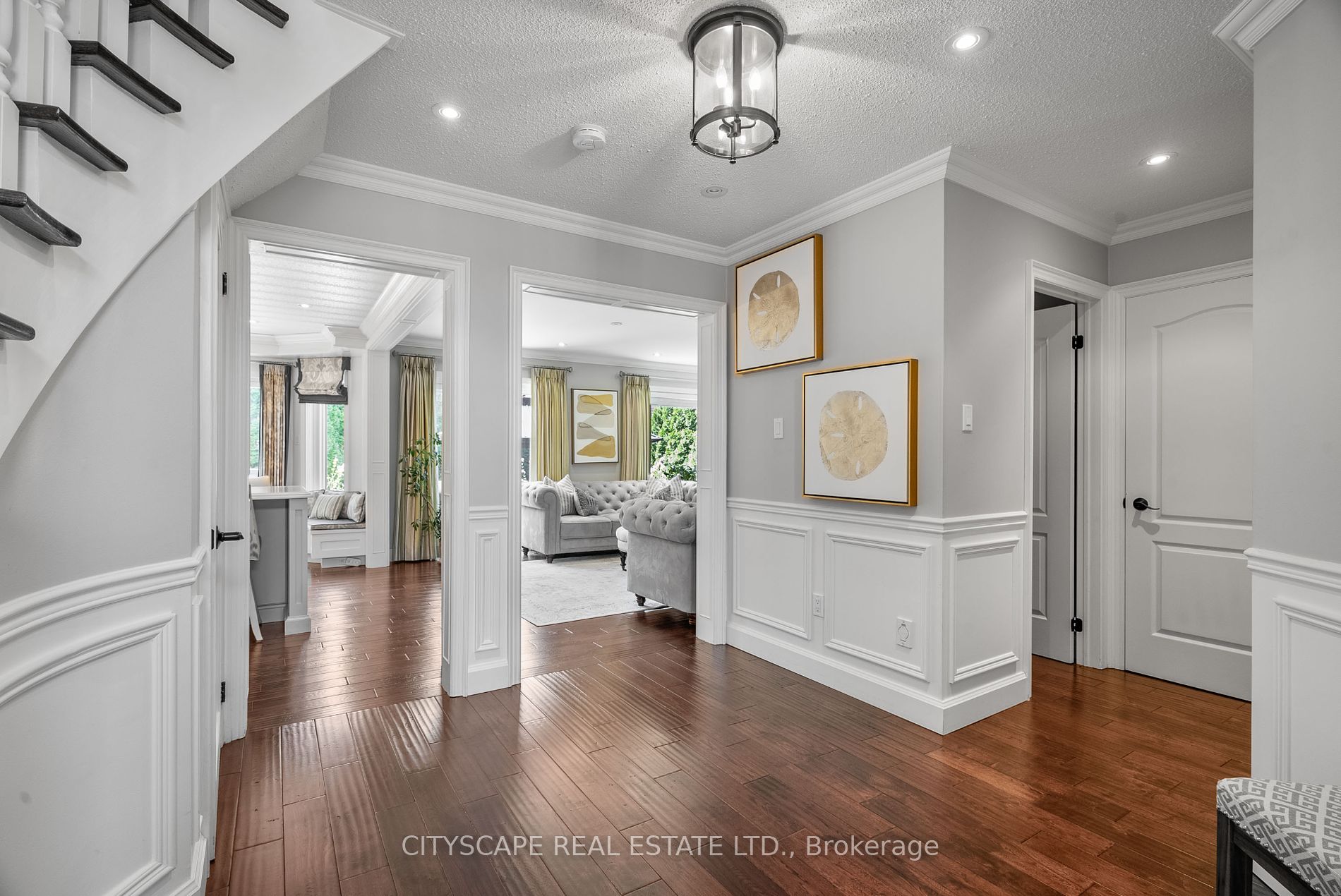 46 Gollop Cres