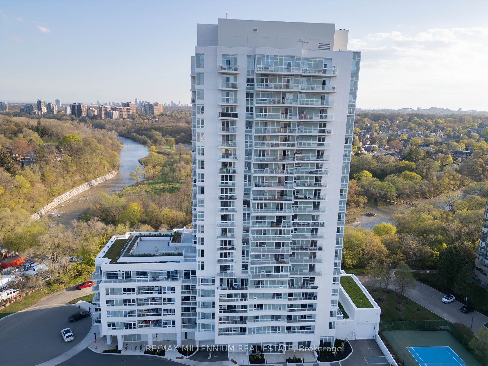 10 Wilby Crescent, #216