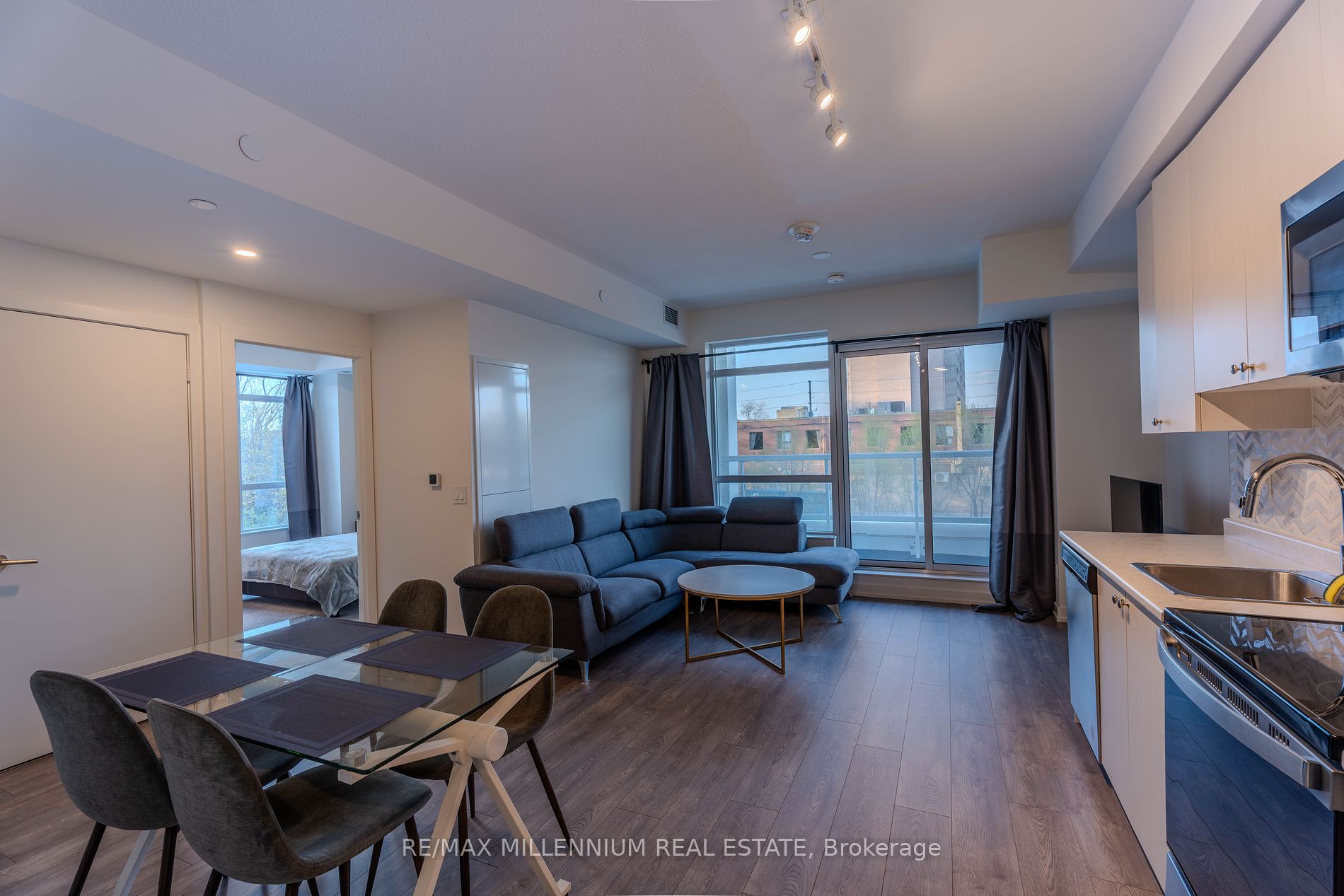 10 Wilby Crescent, #216