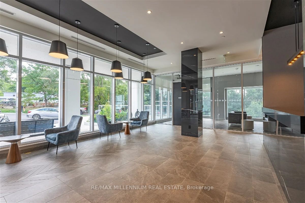 10 Wilby Crescent, #216