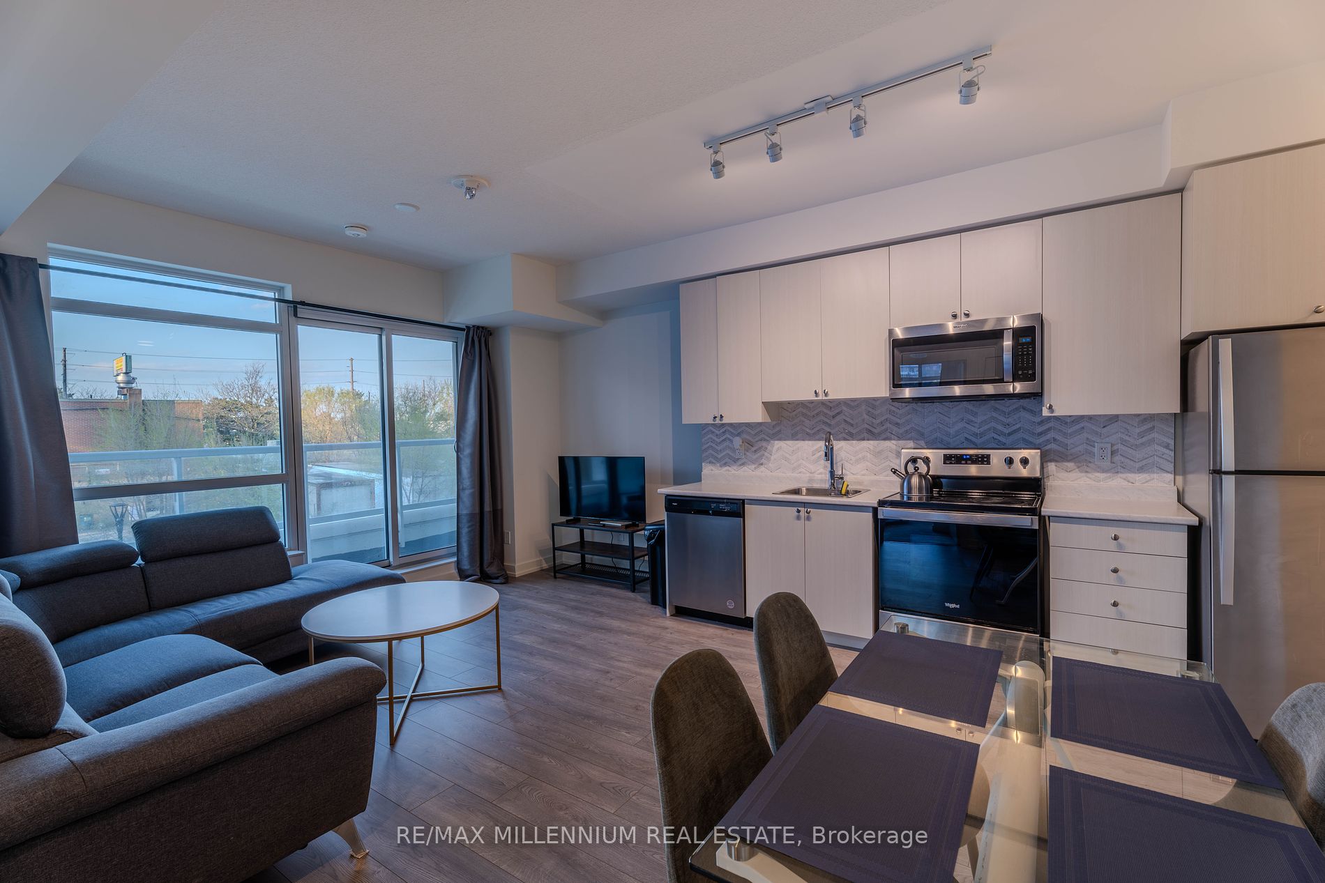 10 Wilby Crescent, #216