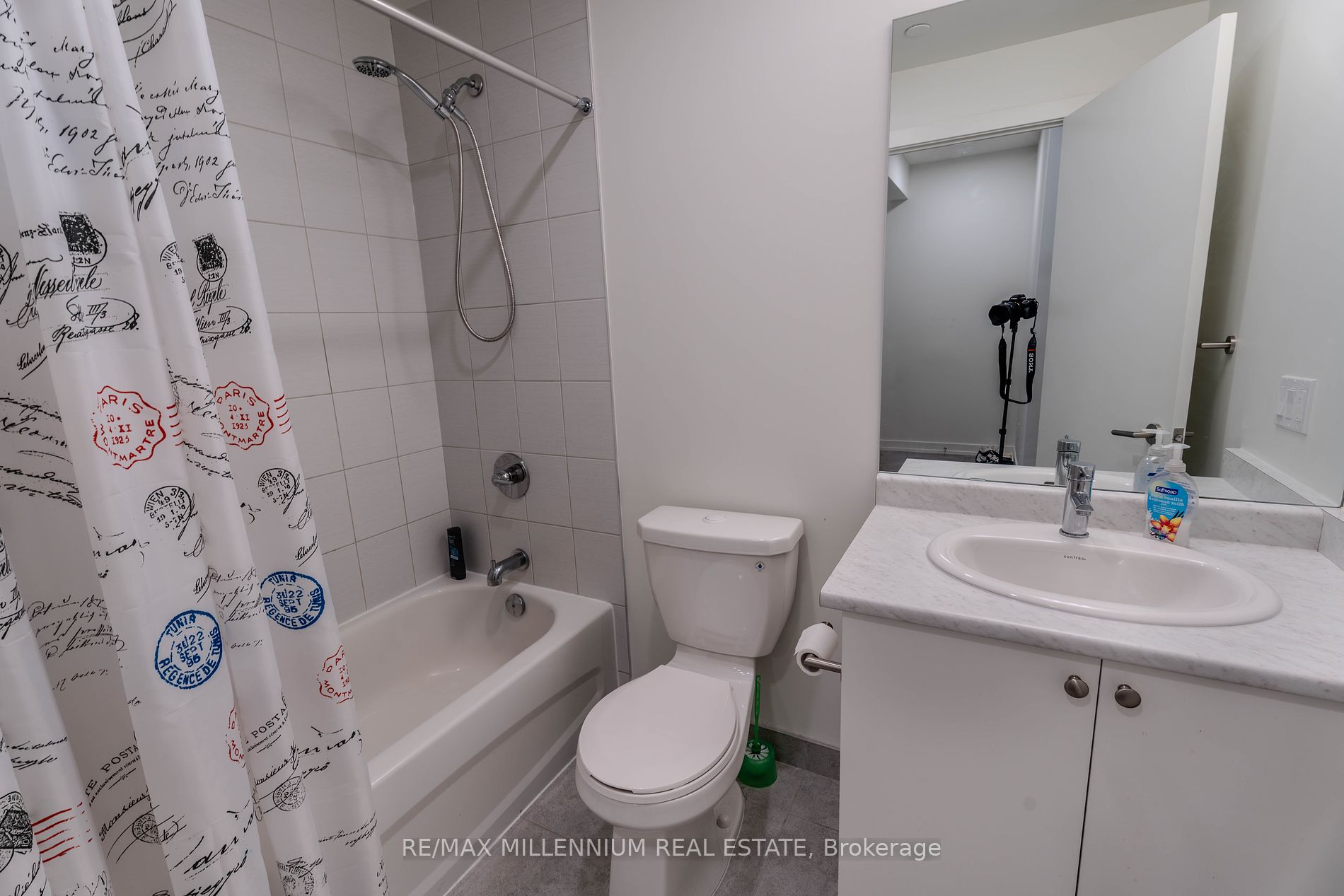 10 Wilby Crescent, #216