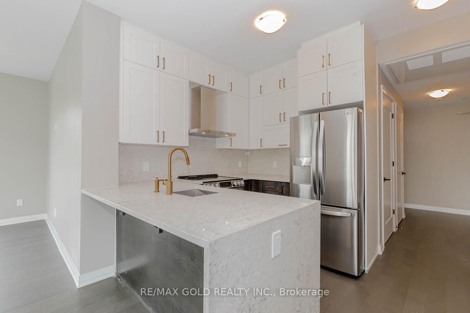 470 Gordon Krantz Avenue #112