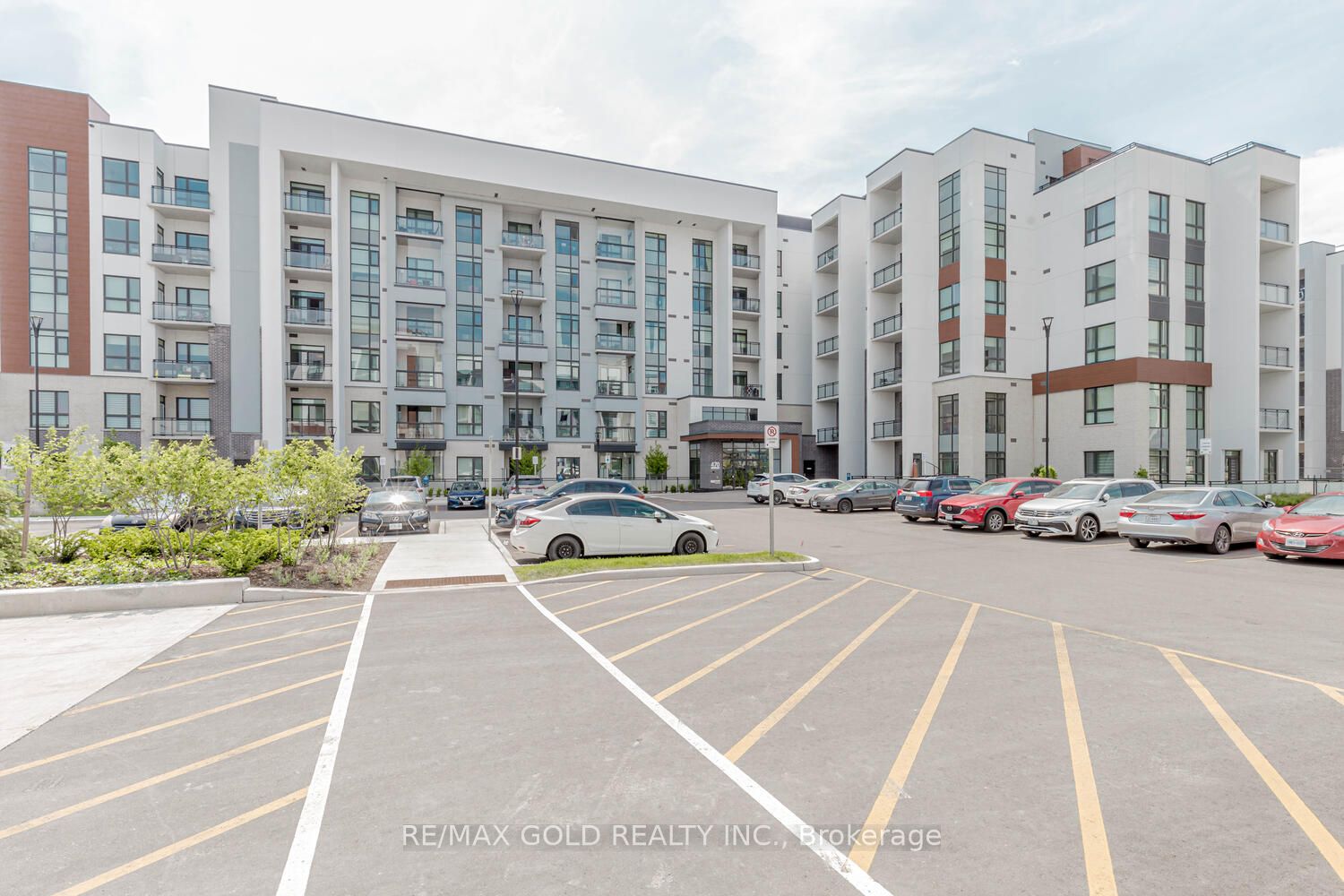 470 Gordon Krantz Avenue #112