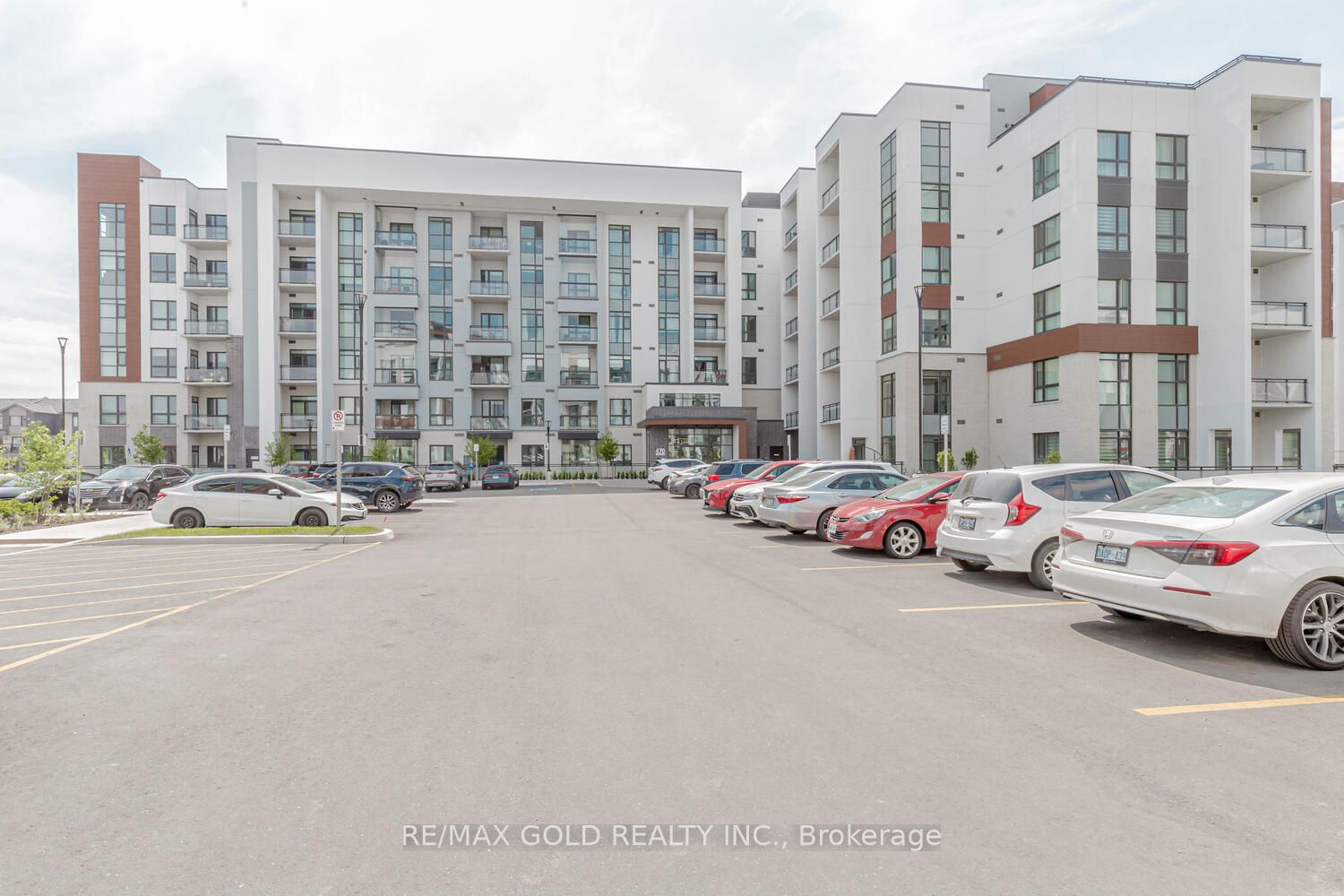 470 Gordon Krantz Avenue #112