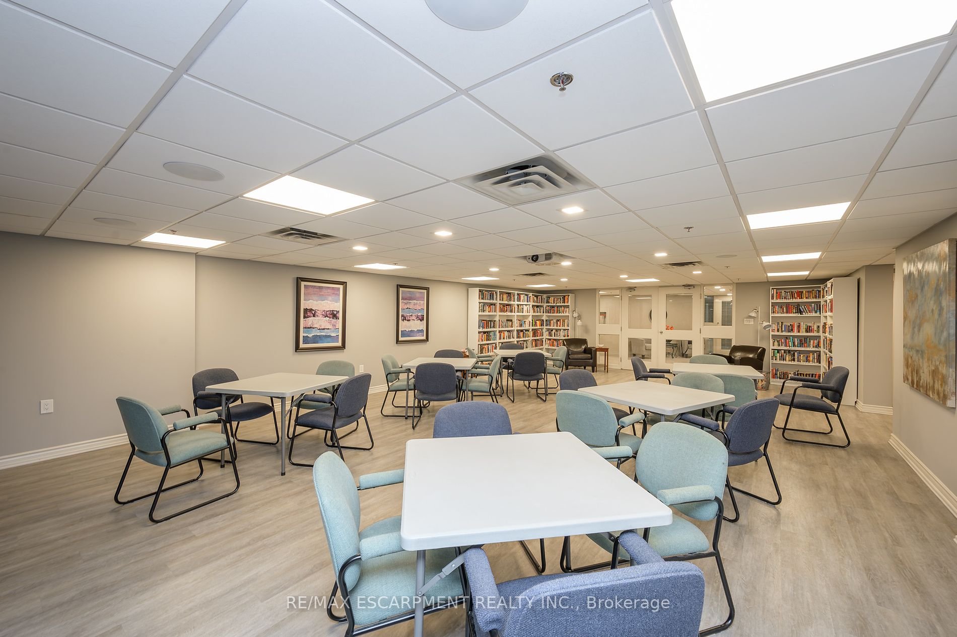 1237 North Shore Blvd E, #301