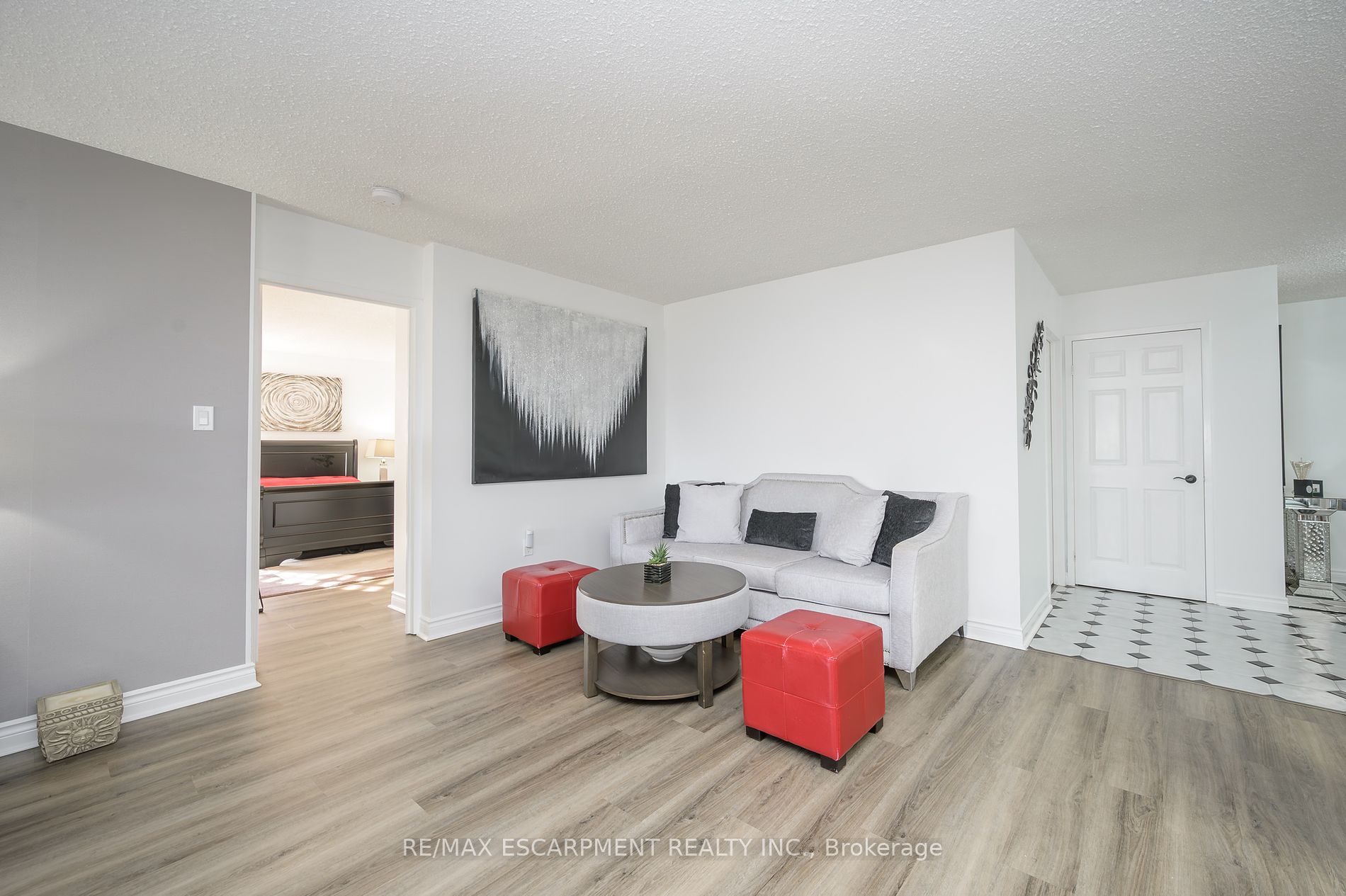 1237 North Shore Blvd E, #301