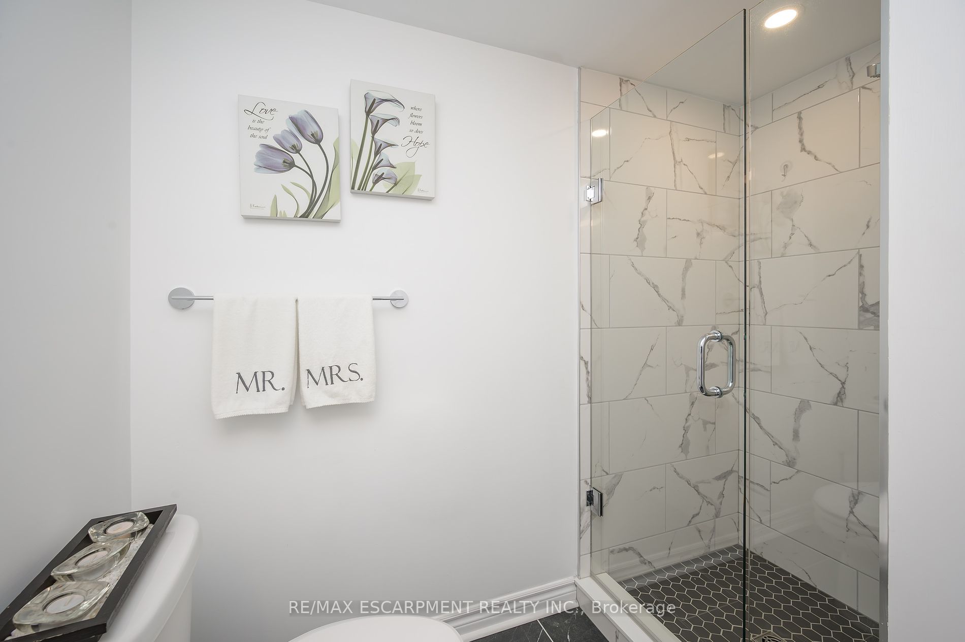 1237 North Shore Blvd E, #301