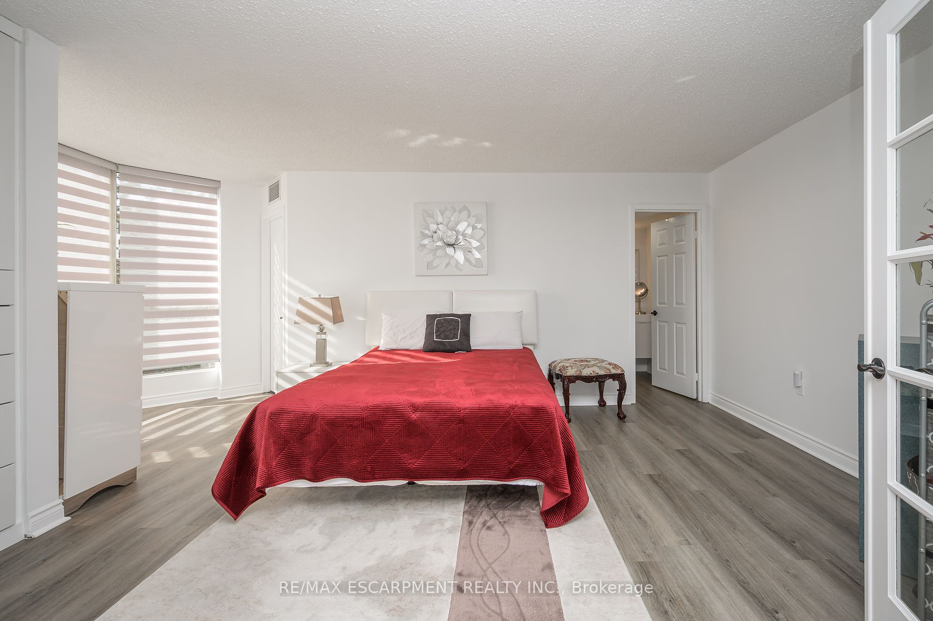 1237 North Shore Blvd E, #301