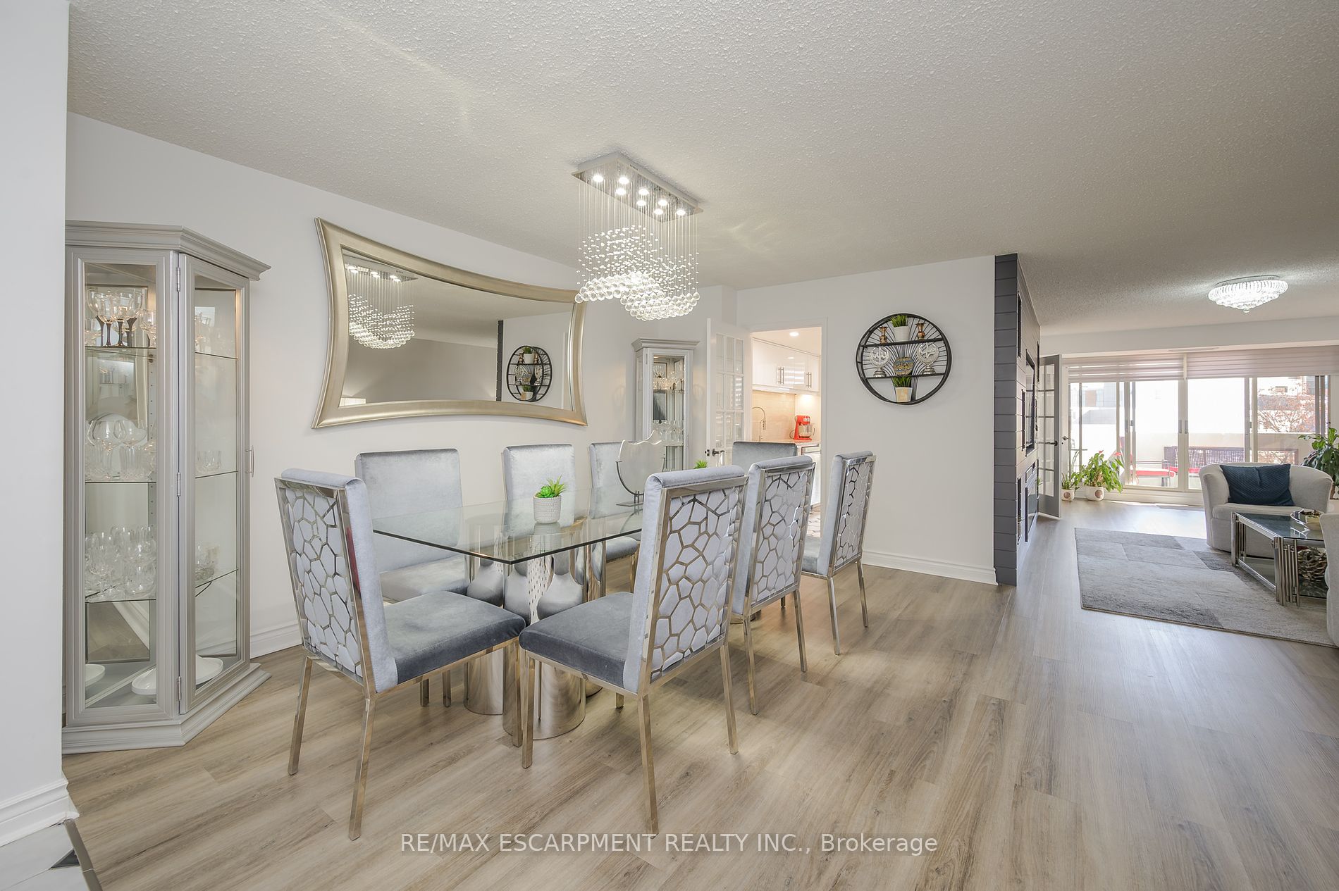 1237 North Shore Blvd E, #301