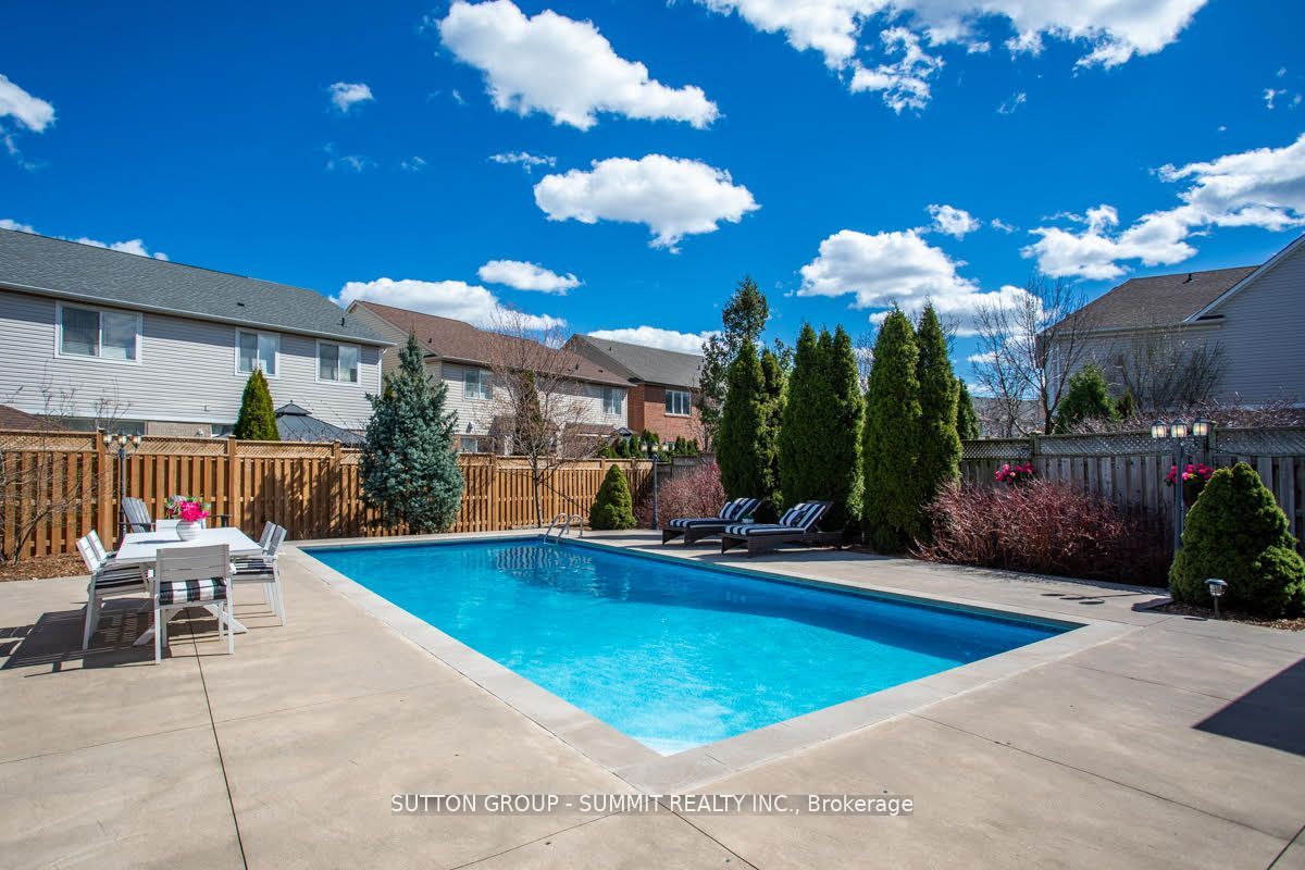 852 TRUDEAU Drive