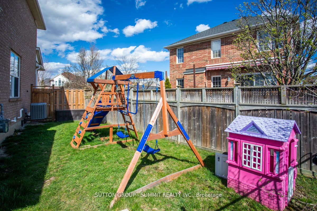 852 TRUDEAU Drive