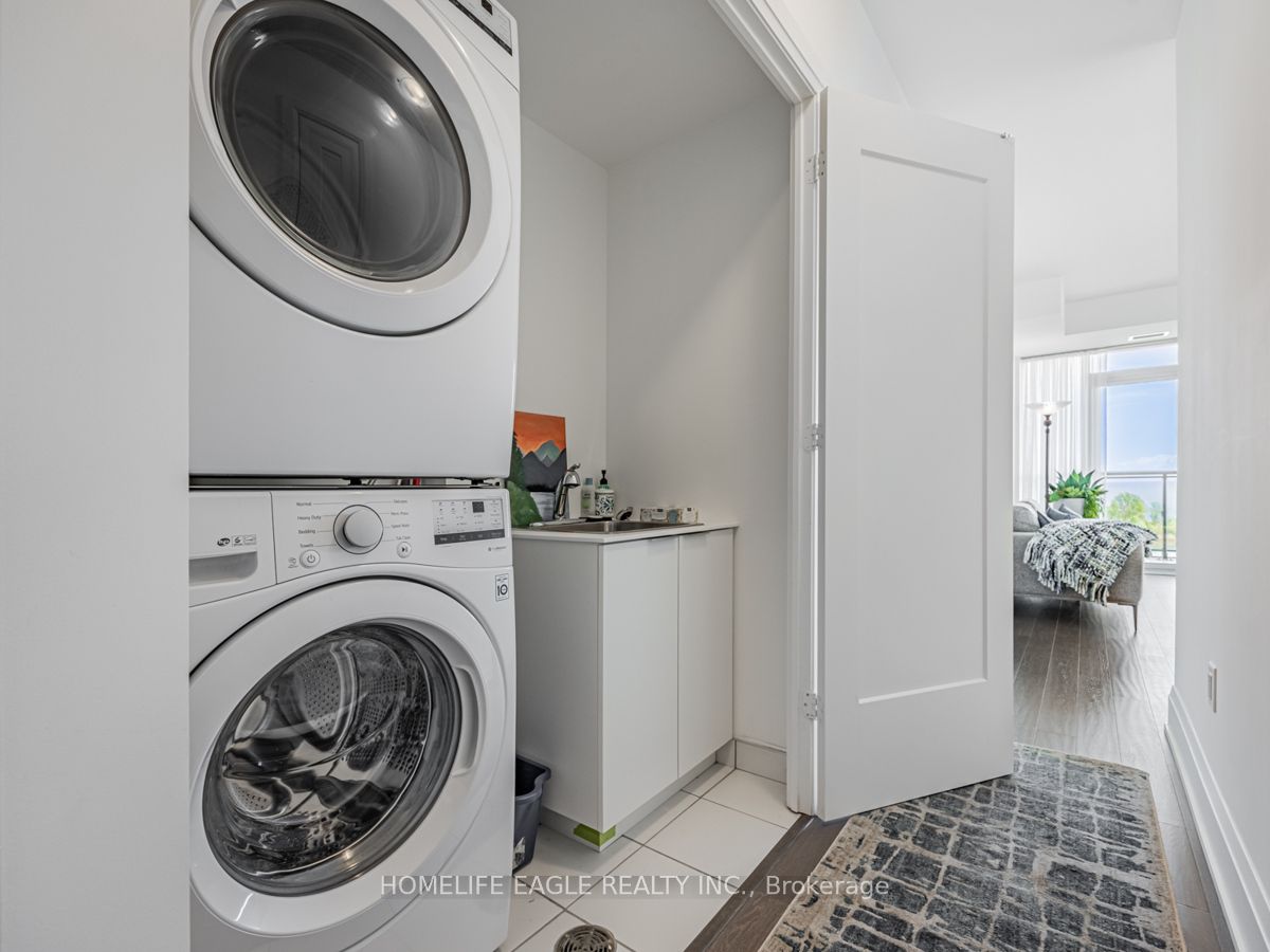 65 Annie Craig Dr, #709