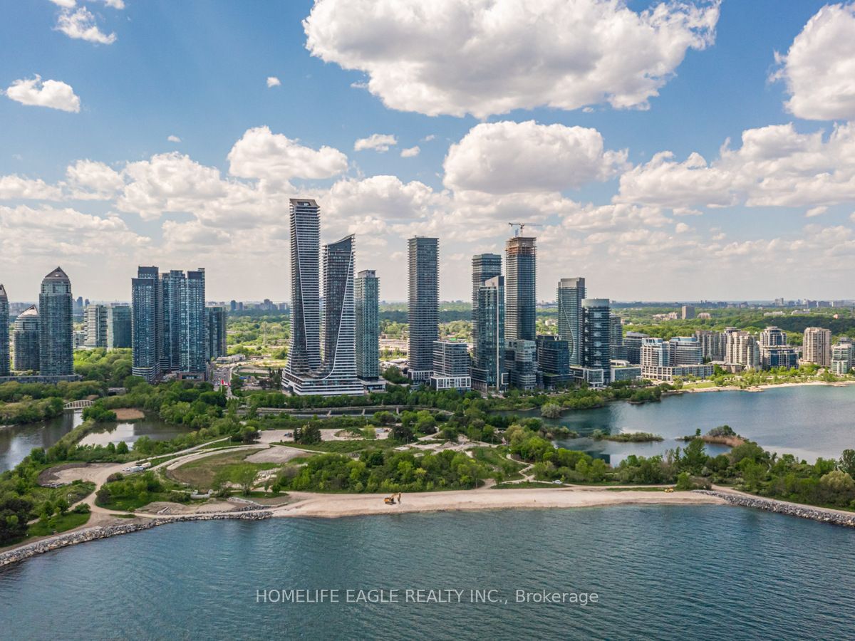65 Annie Craig Dr, #709