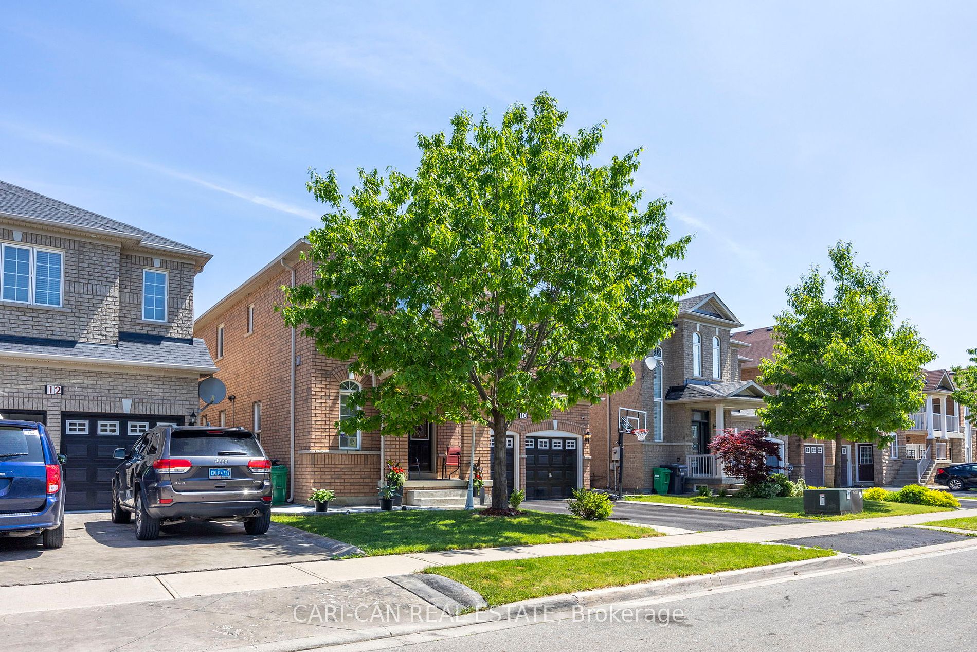 10 Sir Jacobs Crescent