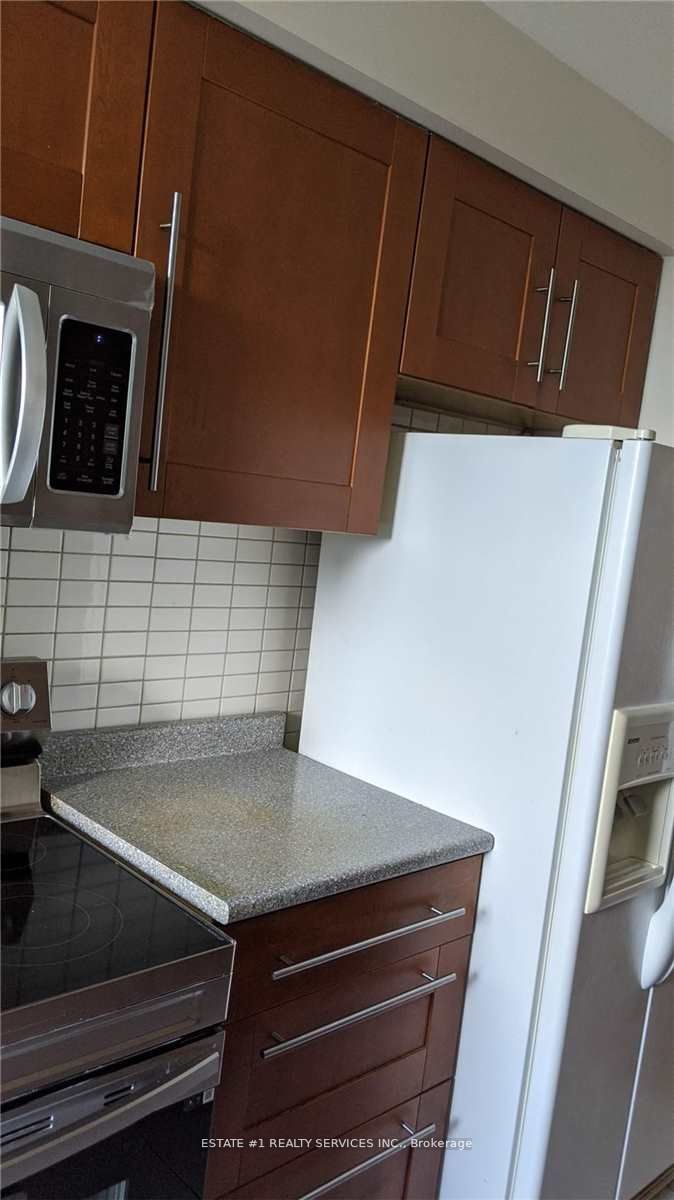1625 Bloor St E, #515
