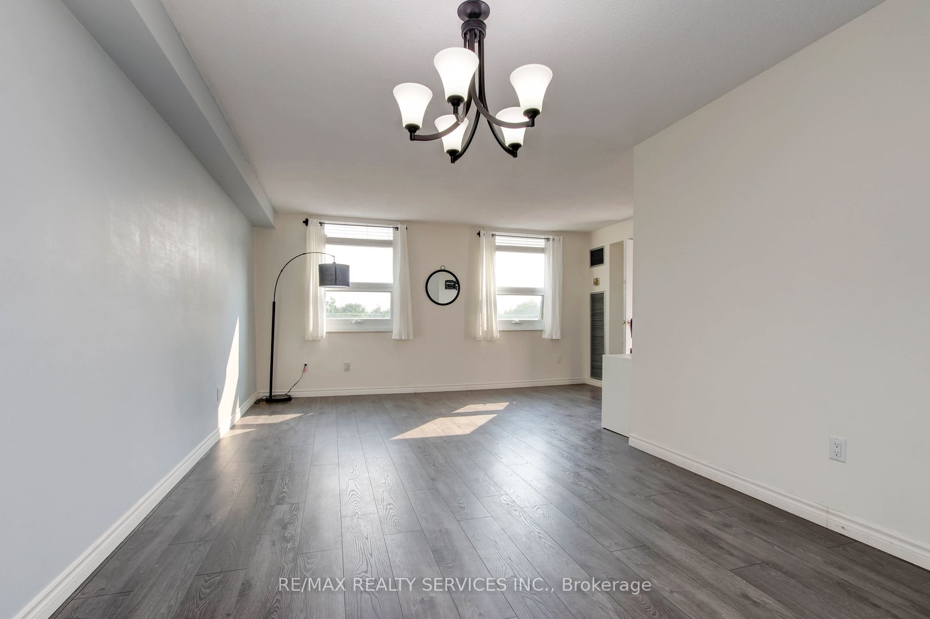4 Lisa Street, #511