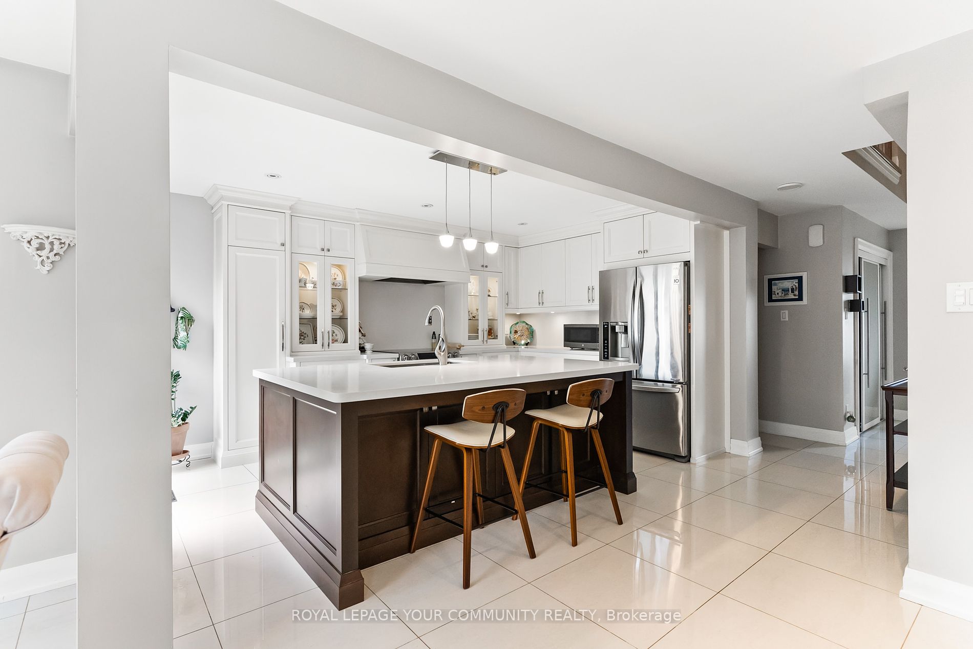 9 Fountainbridge Drive