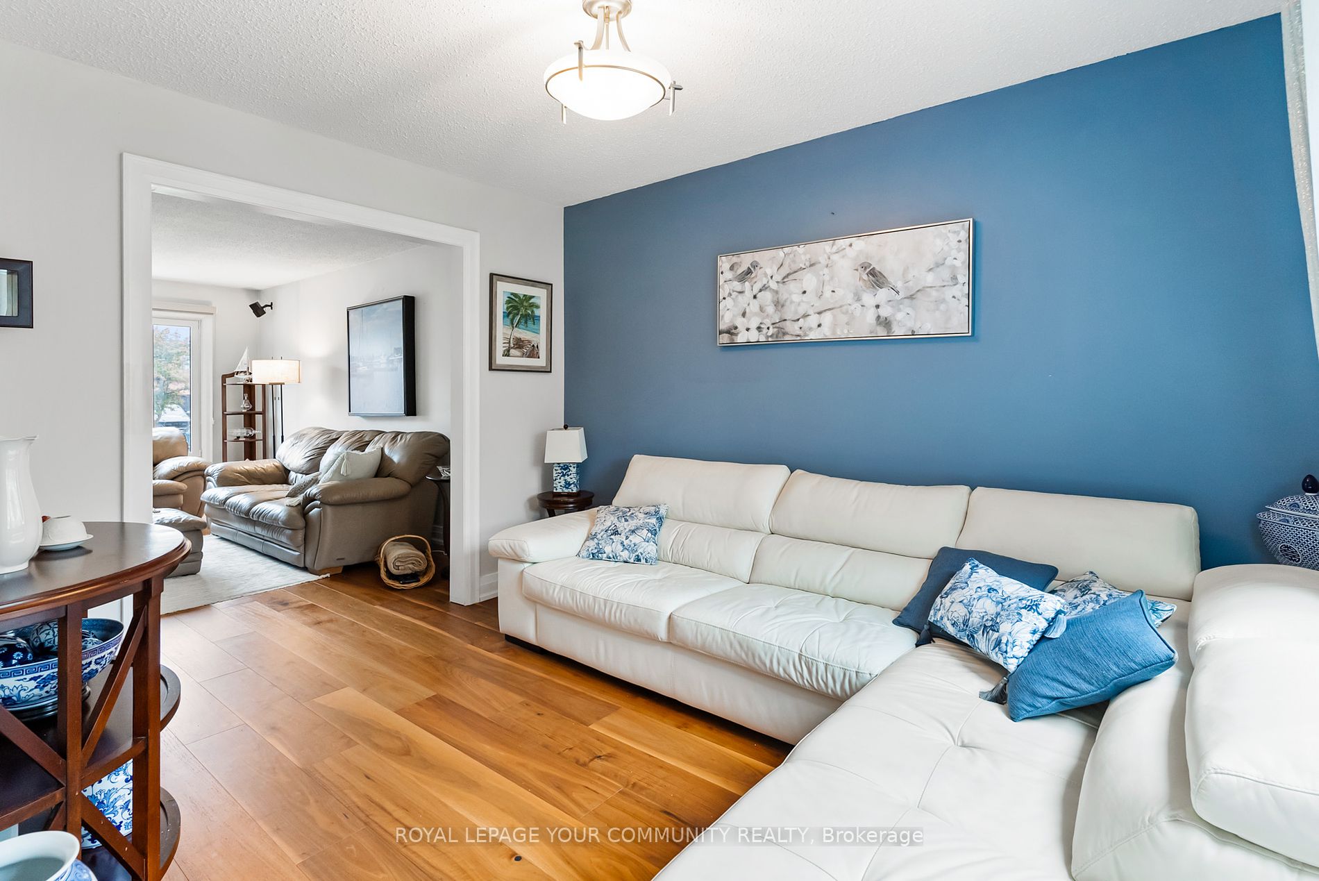 9 Fountainbridge Drive