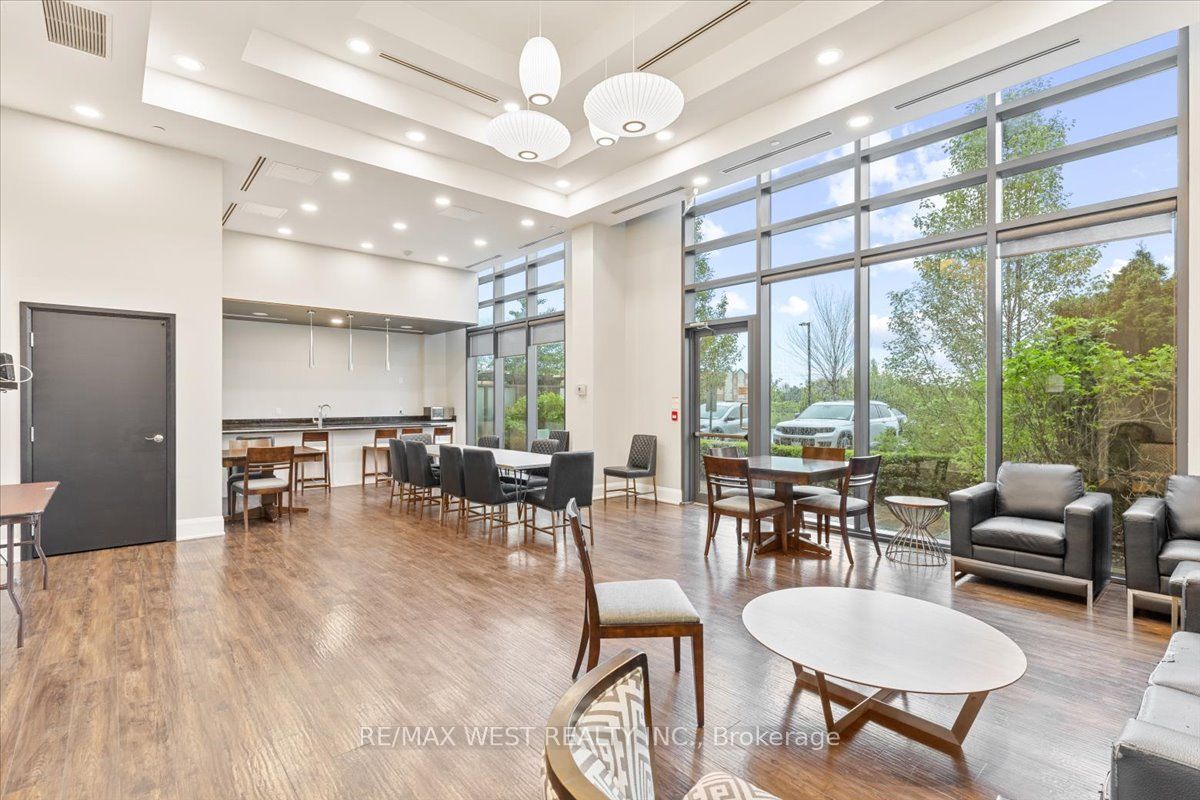 55 Yorkland Boulevard, #903