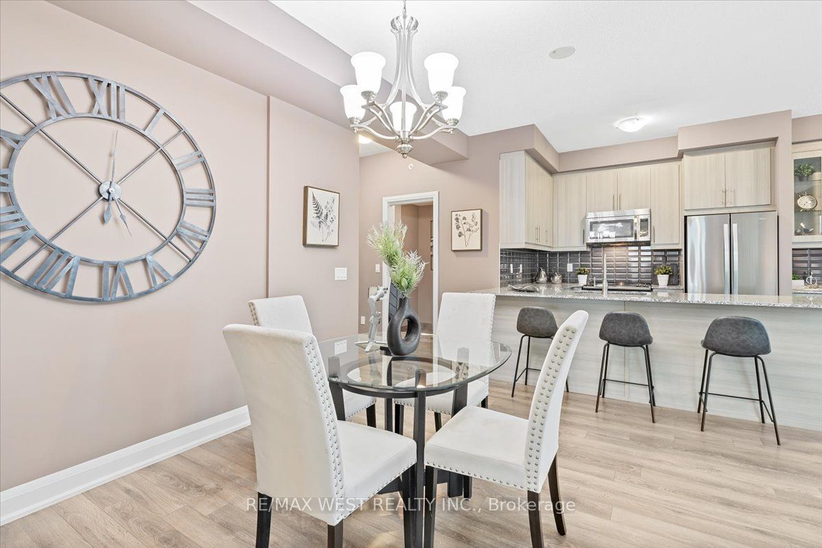55 Yorkland Boulevard, #903