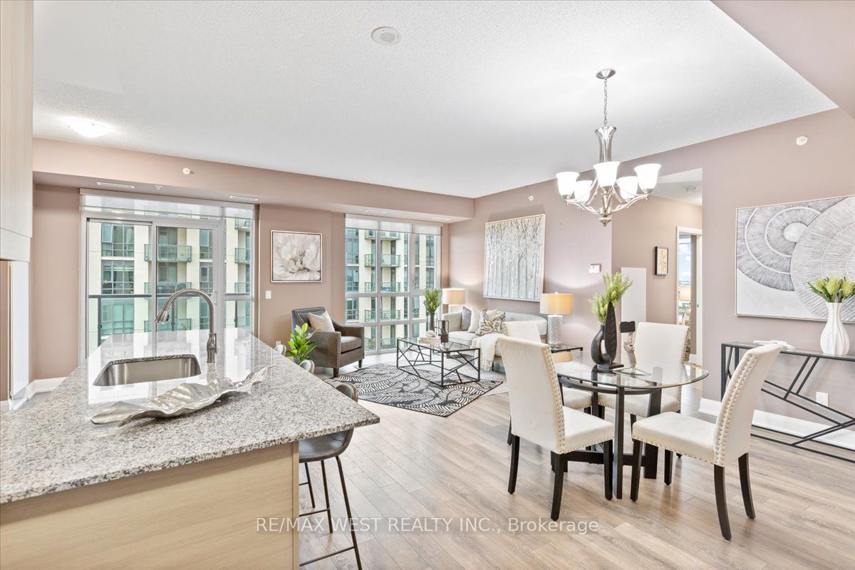 55 Yorkland Boulevard, #903