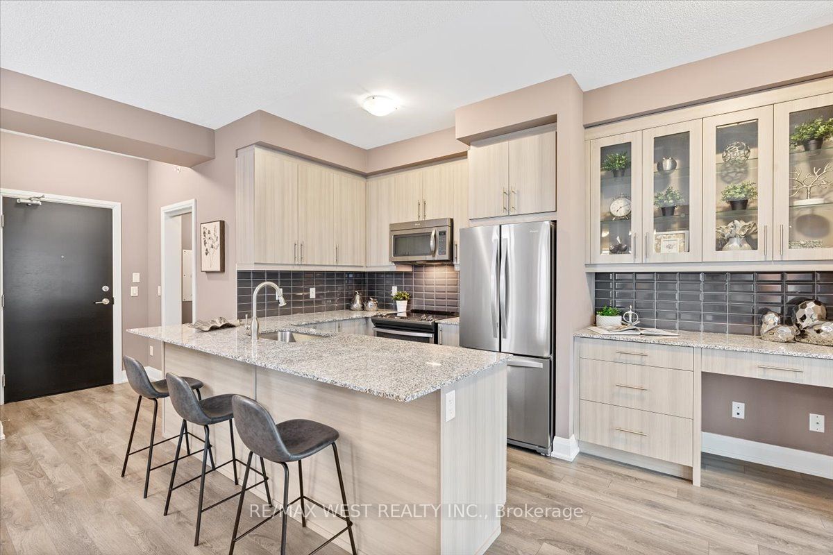 55 Yorkland Boulevard, #903