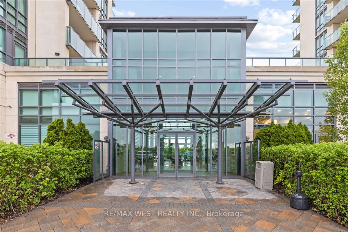 55 Yorkland Boulevard, #903