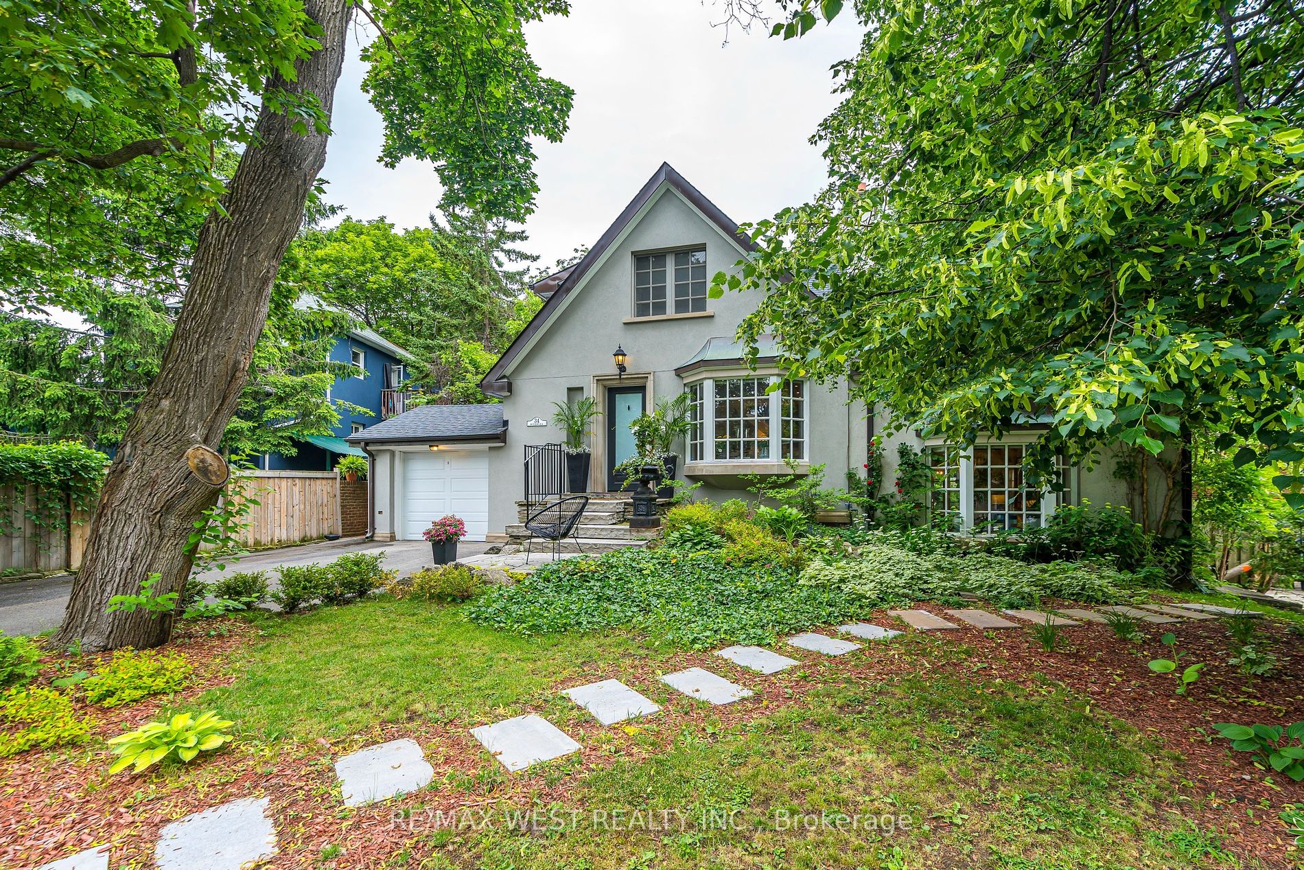34 Riverlea Dr