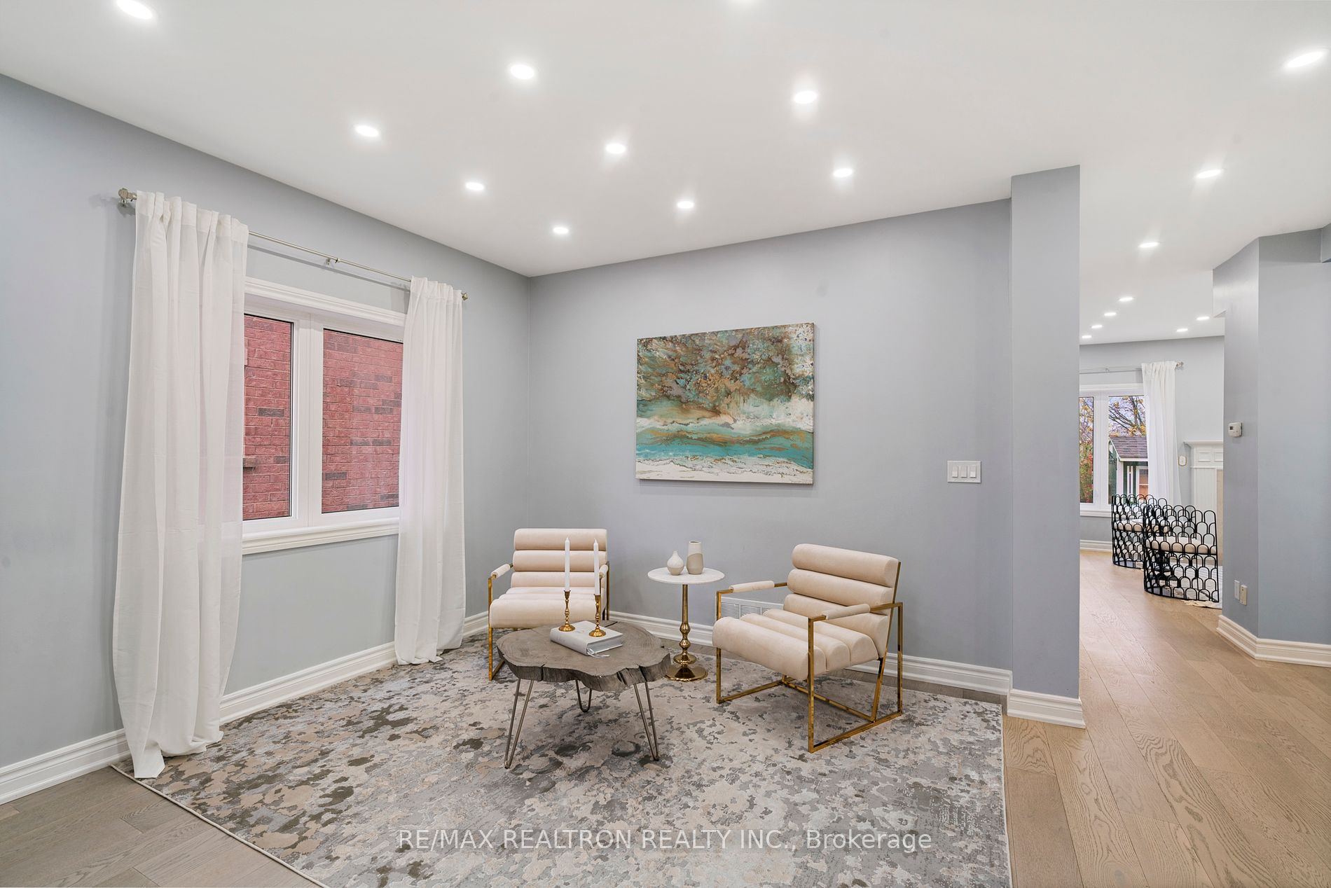 1093 Lamplight Way