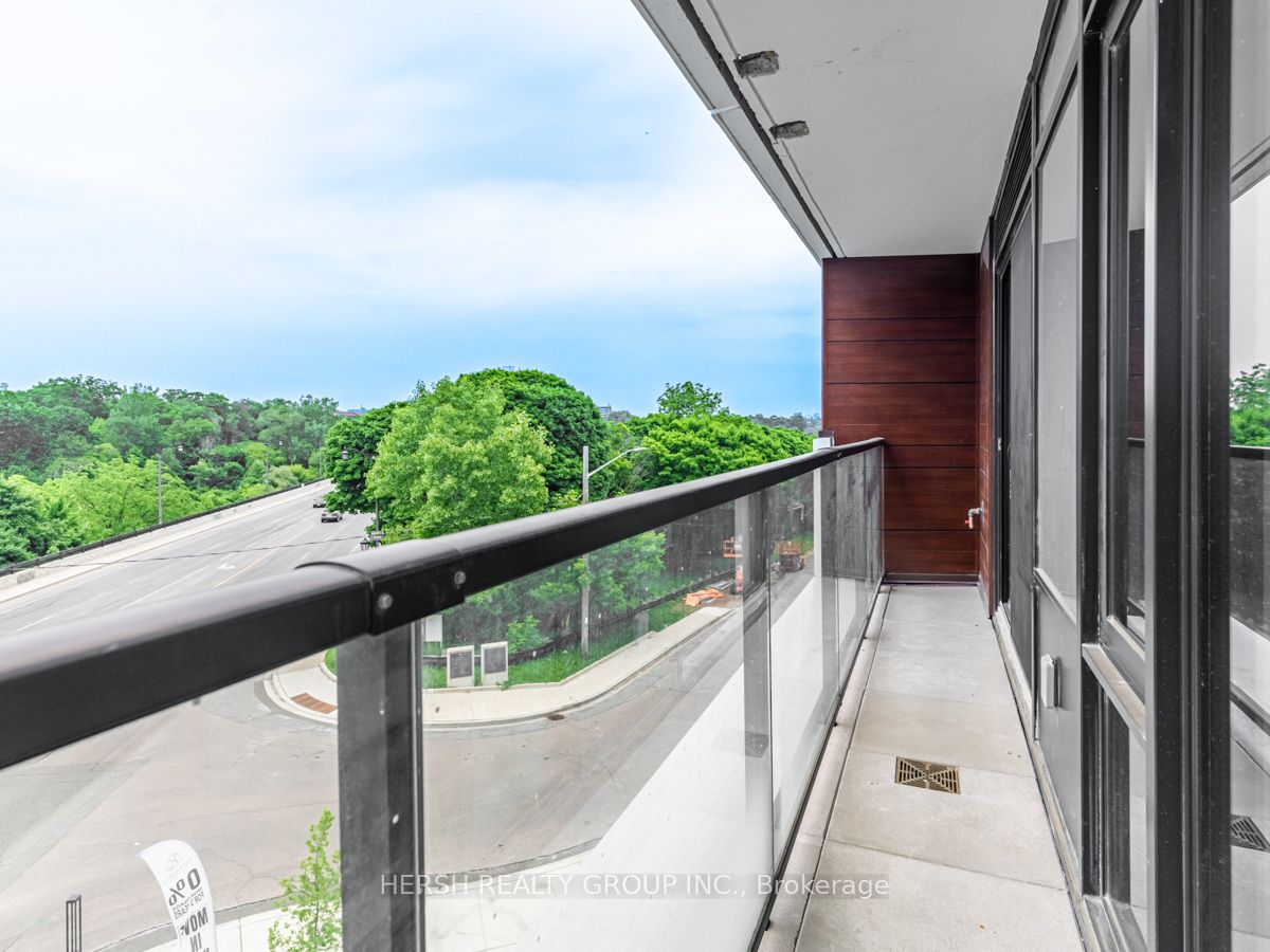 160 Kingsway Cres, #310