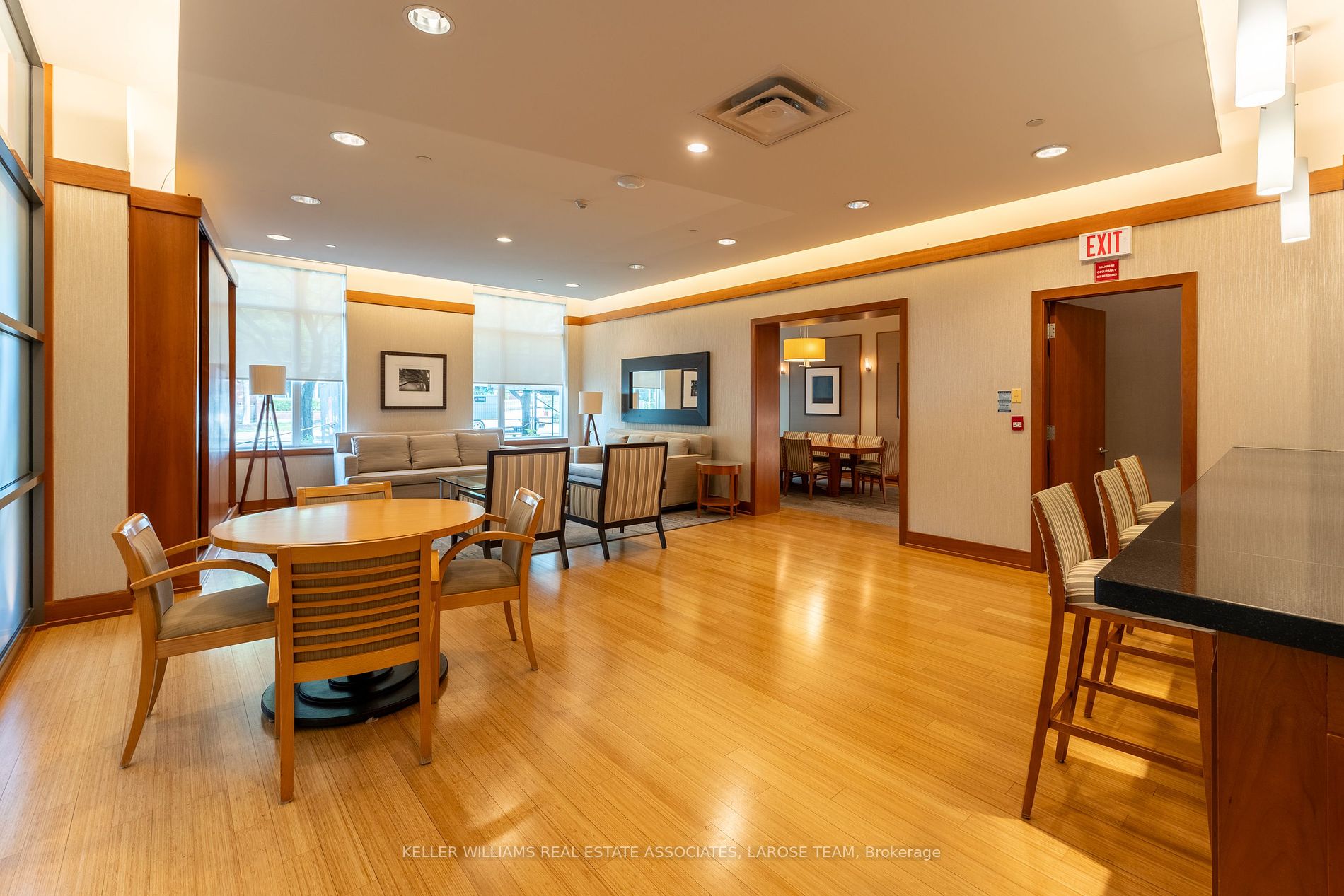 65 Port St E, #604