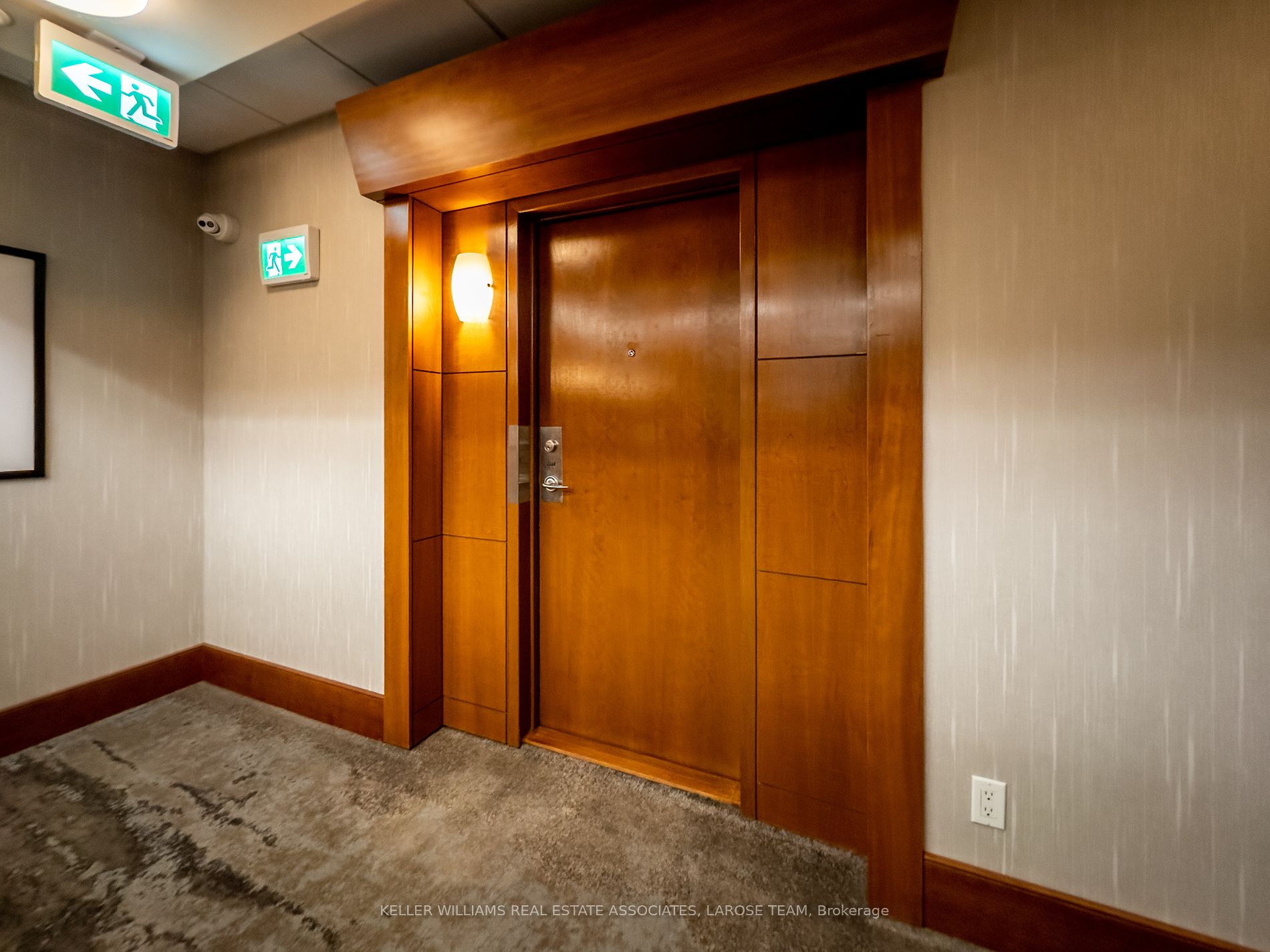 65 Port St E, #604