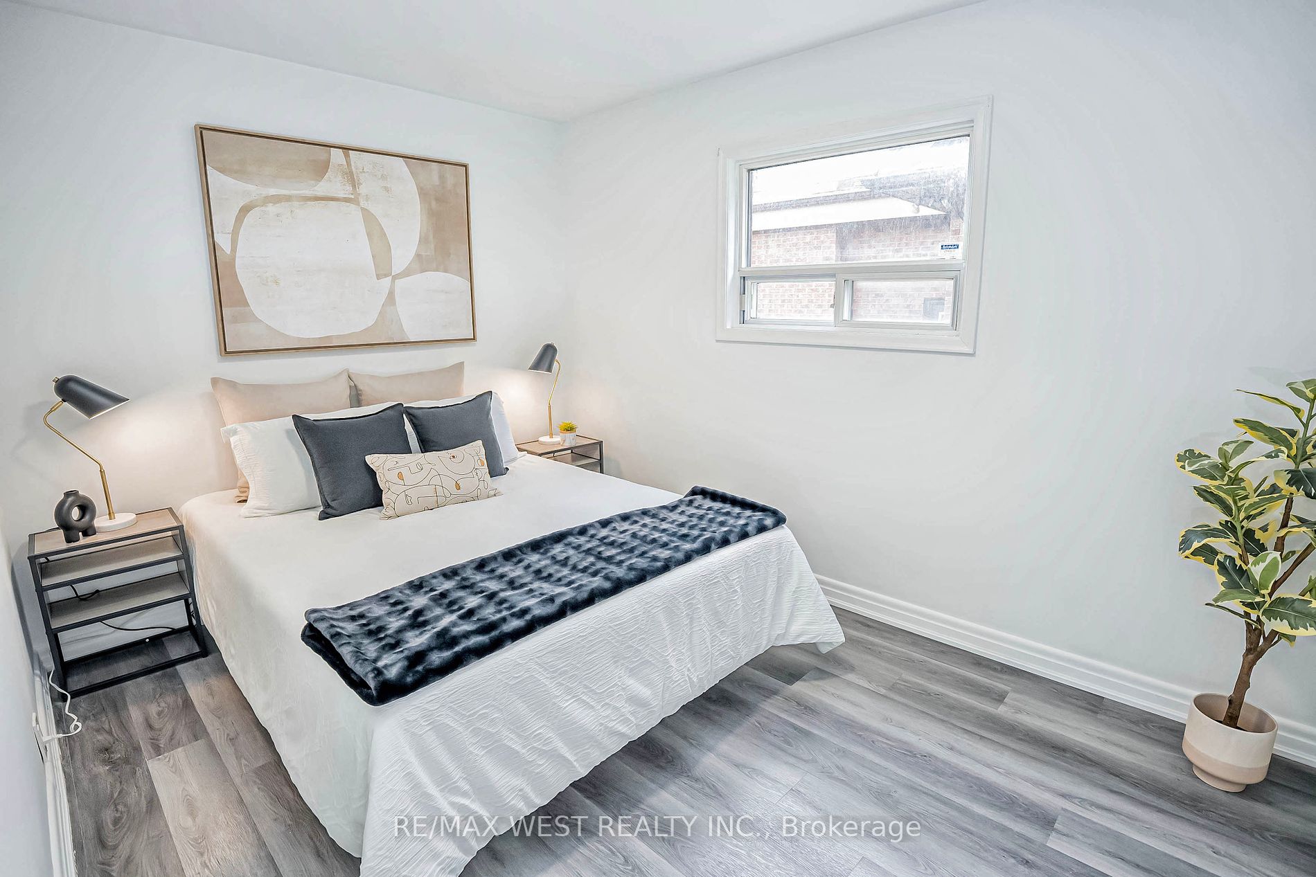 114 Lexfield Ave