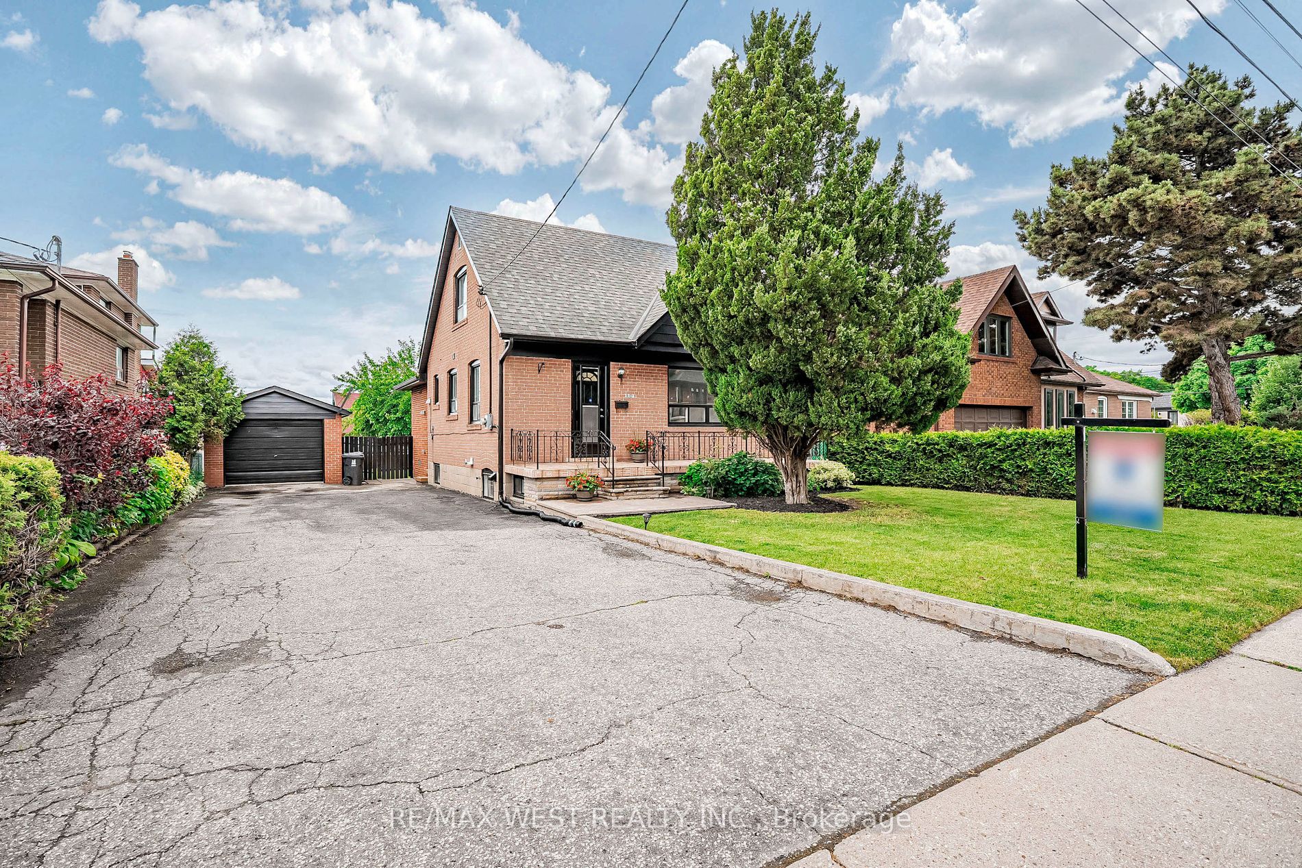 114 Lexfield Ave