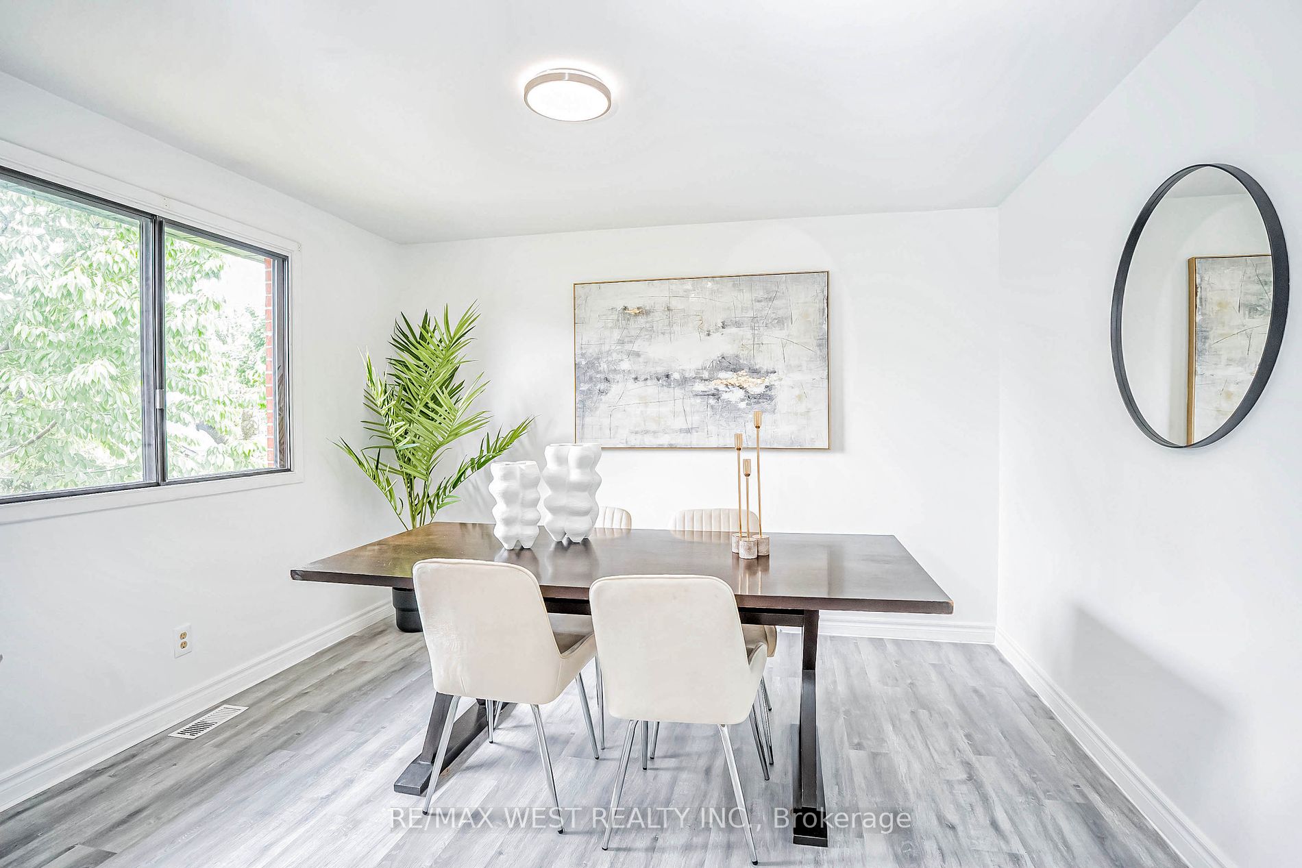 114 Lexfield Ave