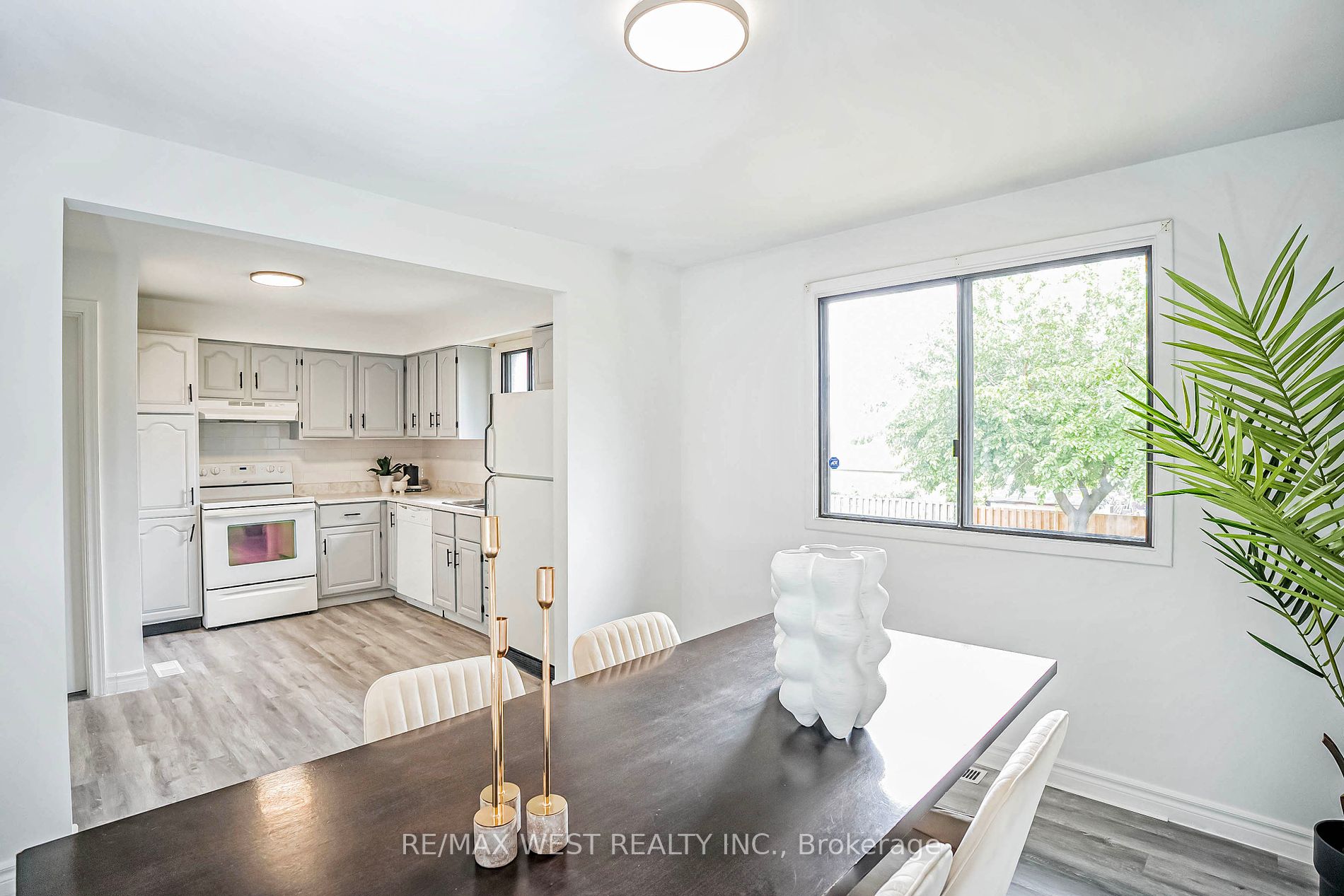 114 Lexfield Ave