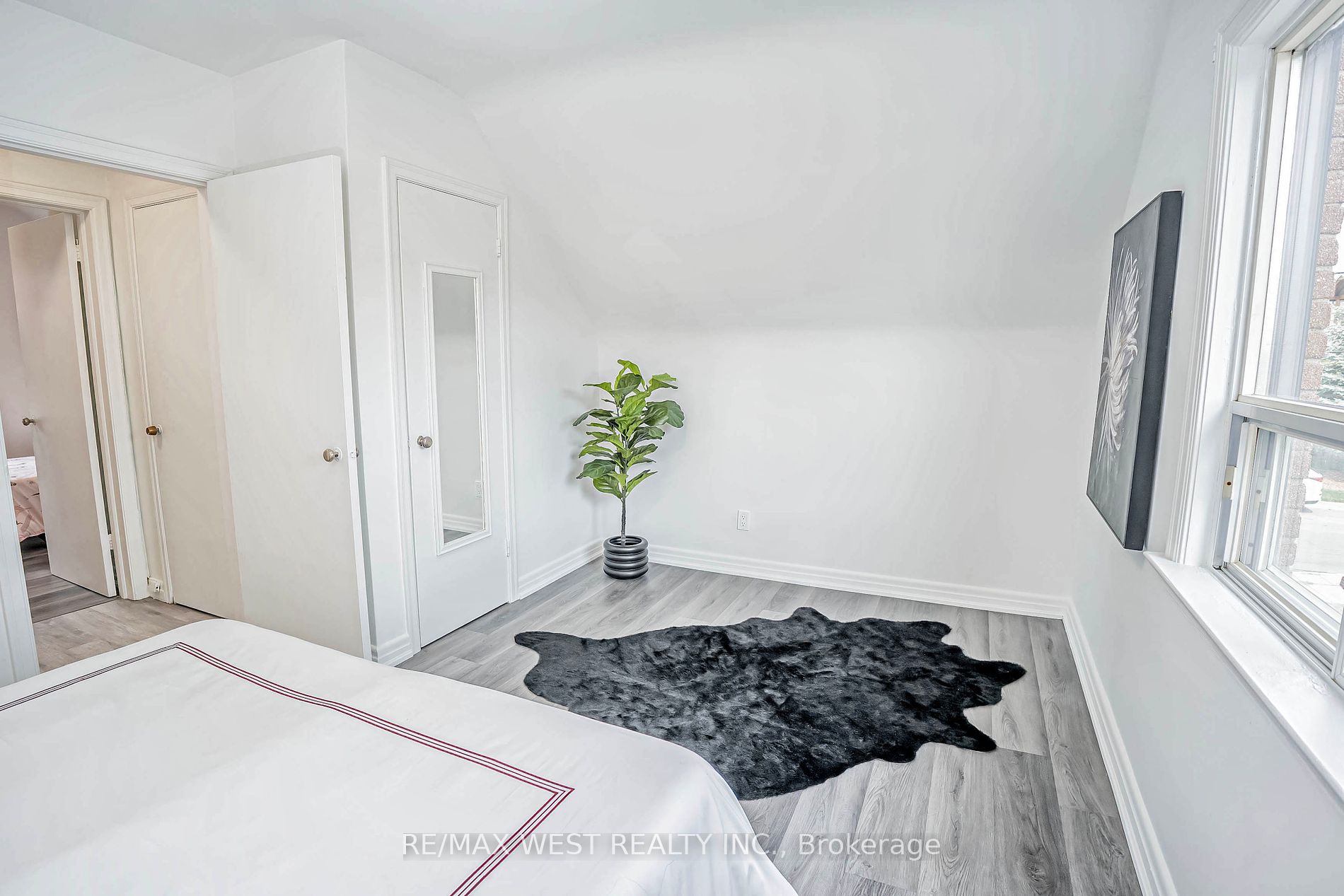 114 Lexfield Ave