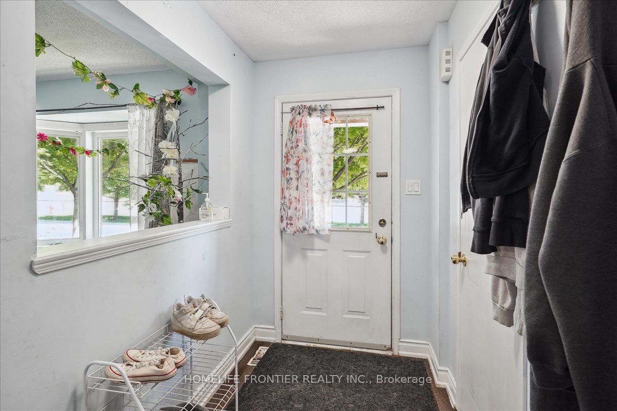 5255 Guildwood Way, #108