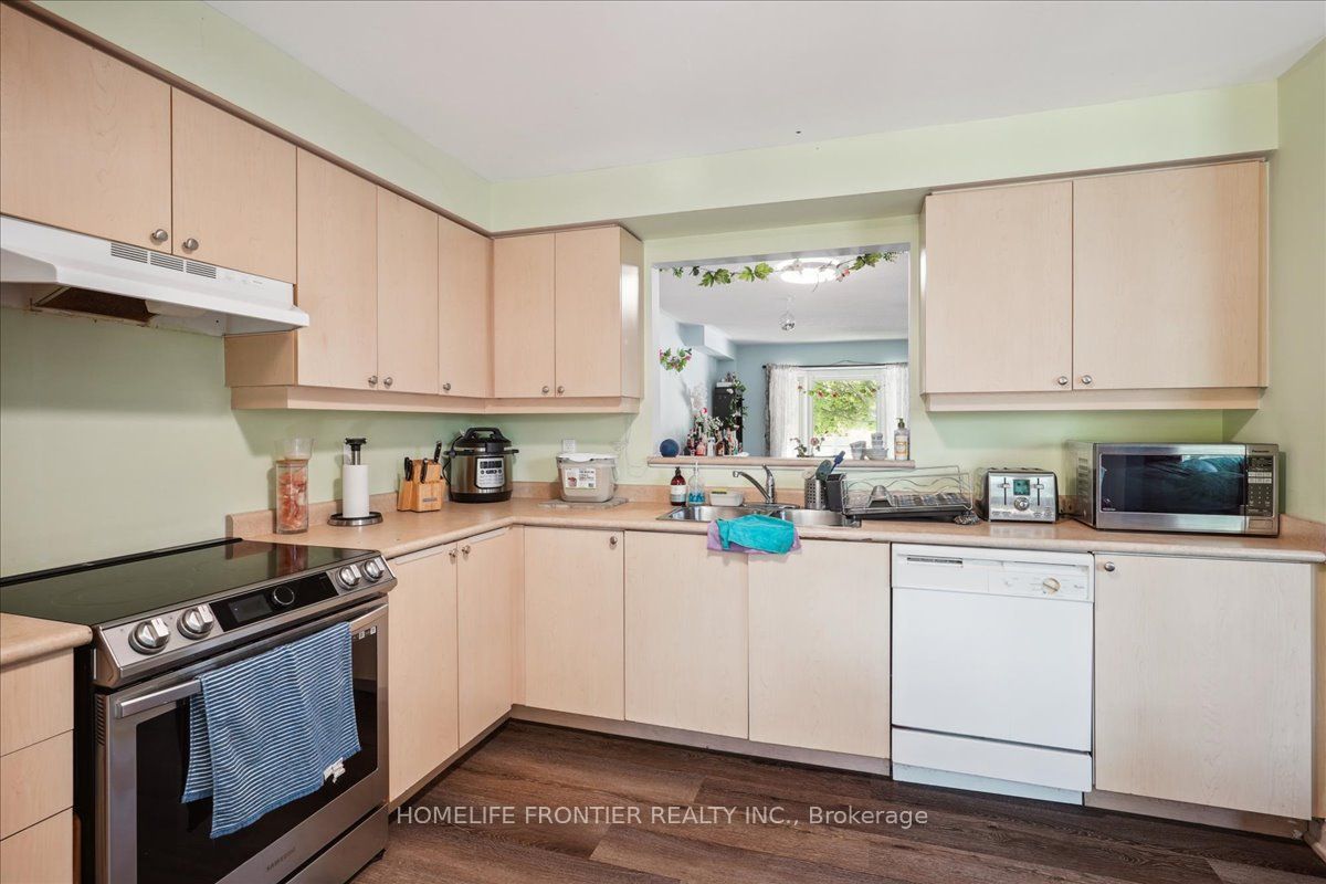 5255 Guildwood Way, #108