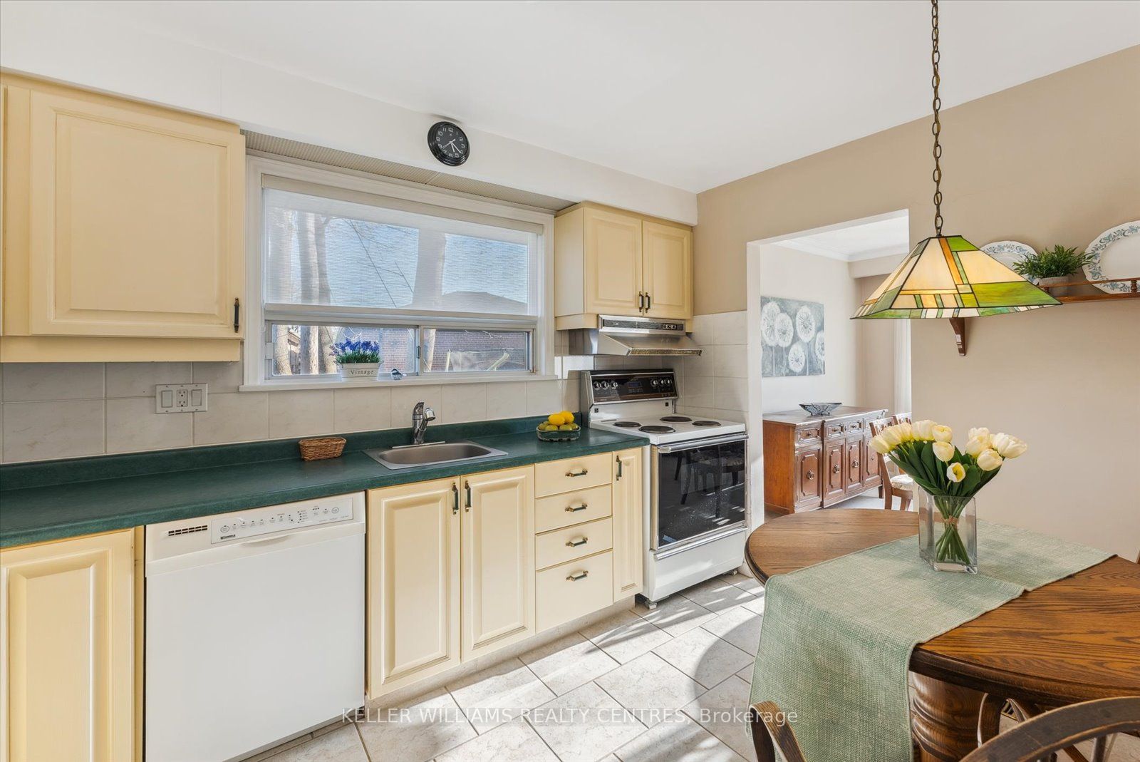 27 Crendon Dr