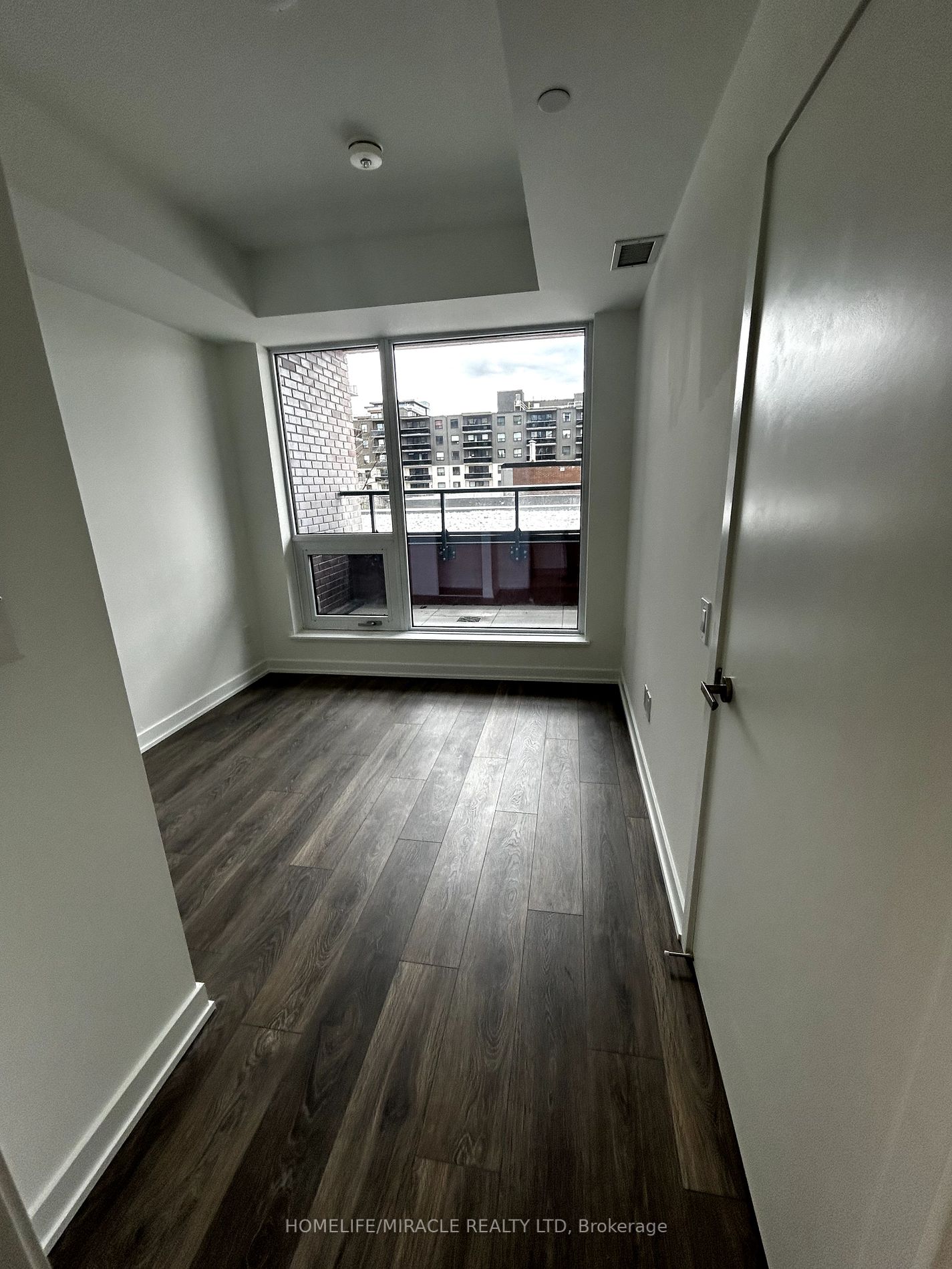 28 Ann Street #217