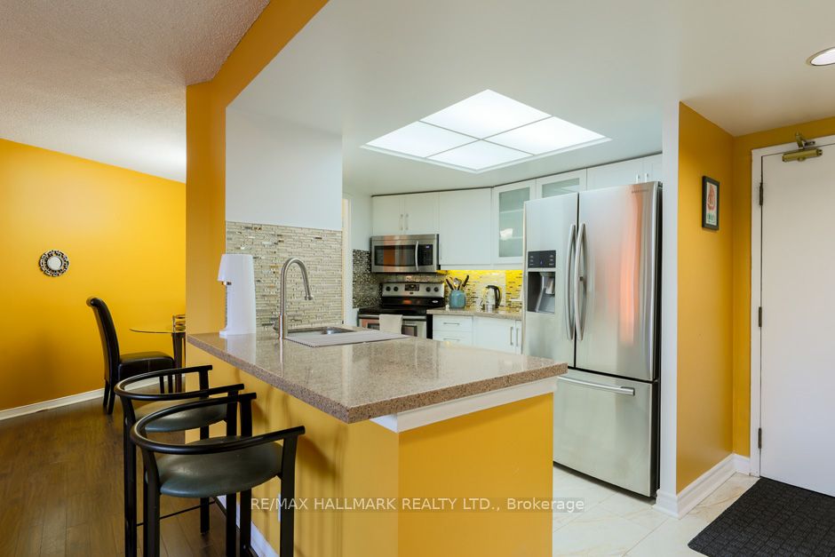 6 Humberline Drive #218